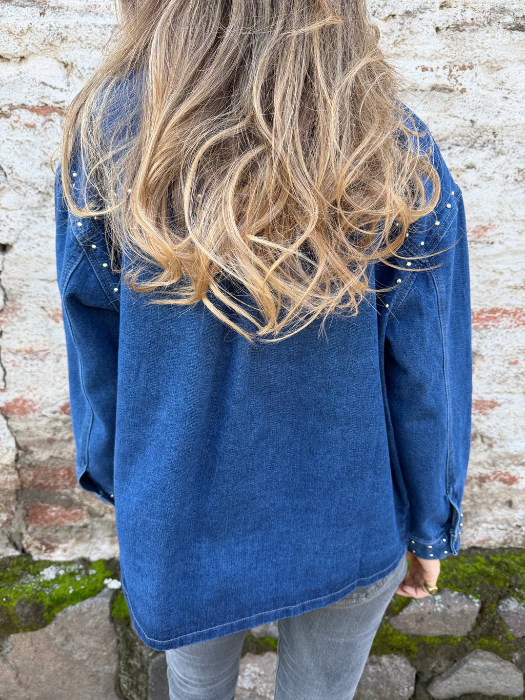 Chaqueta bluejean tachas azul