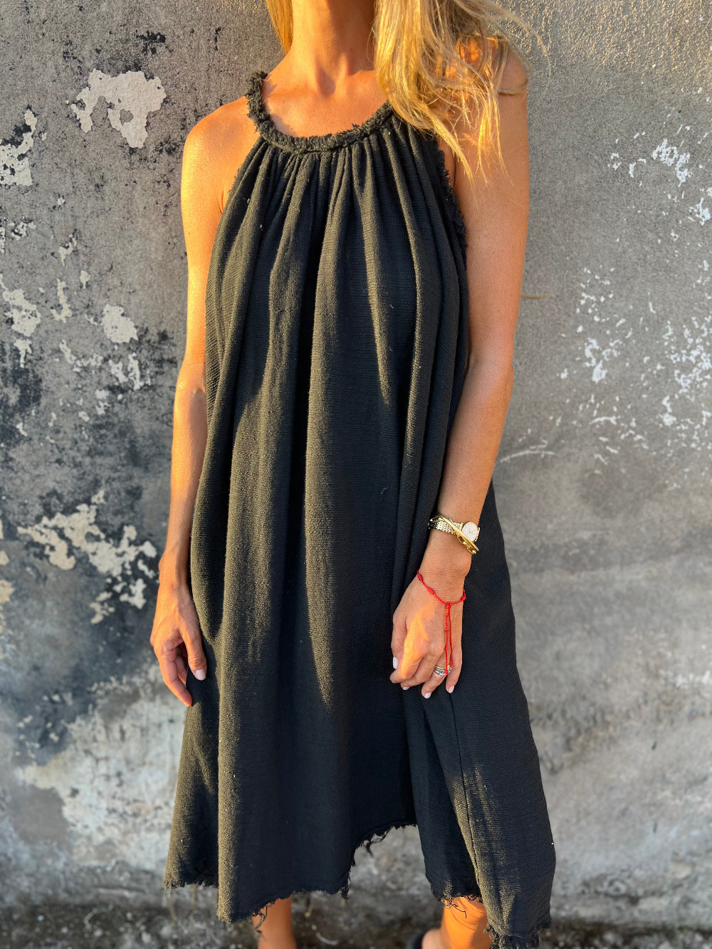 Vestido linoto desflecado negro