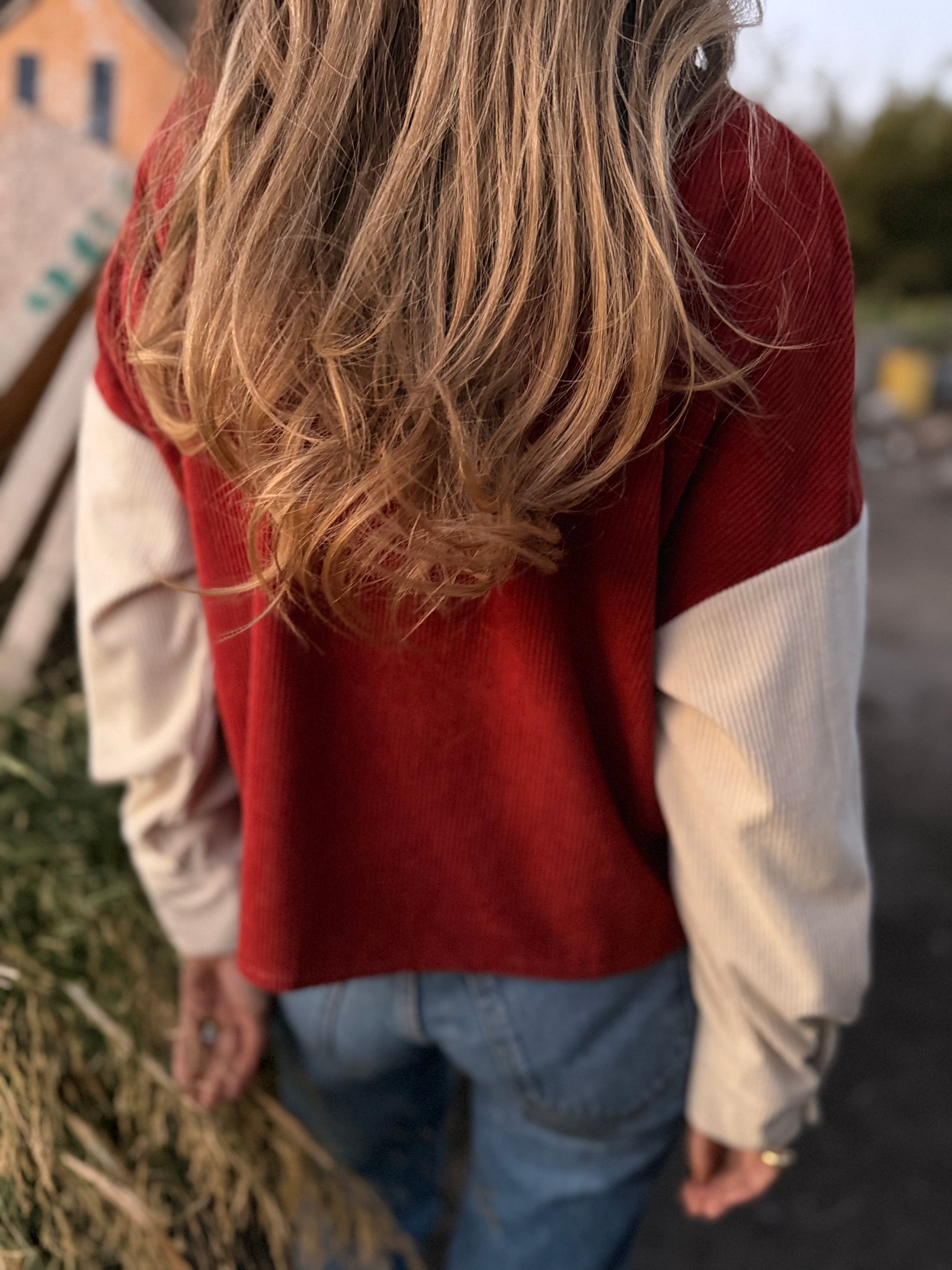 Blusa cotelé bicolor roja