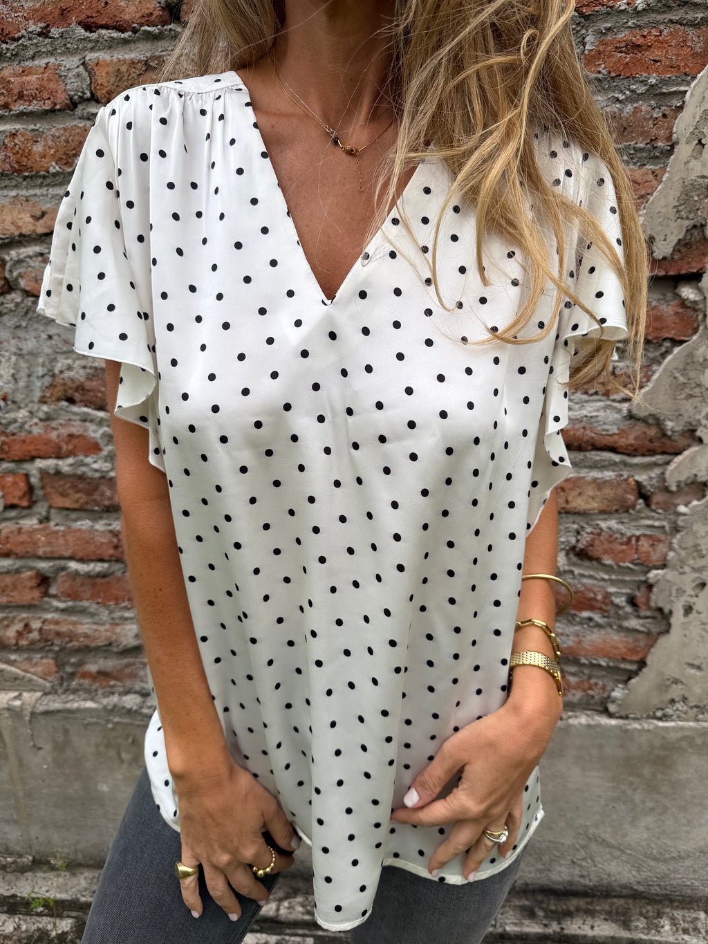 Blusa seda lunares blanca