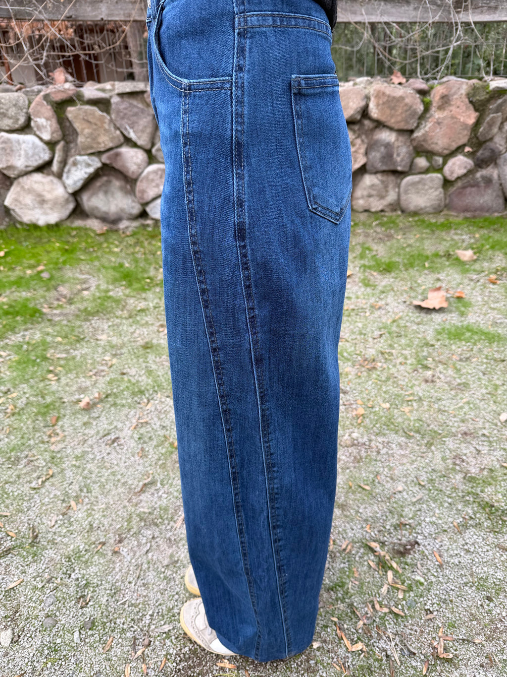 Bluejean tipo barrel detalles azul