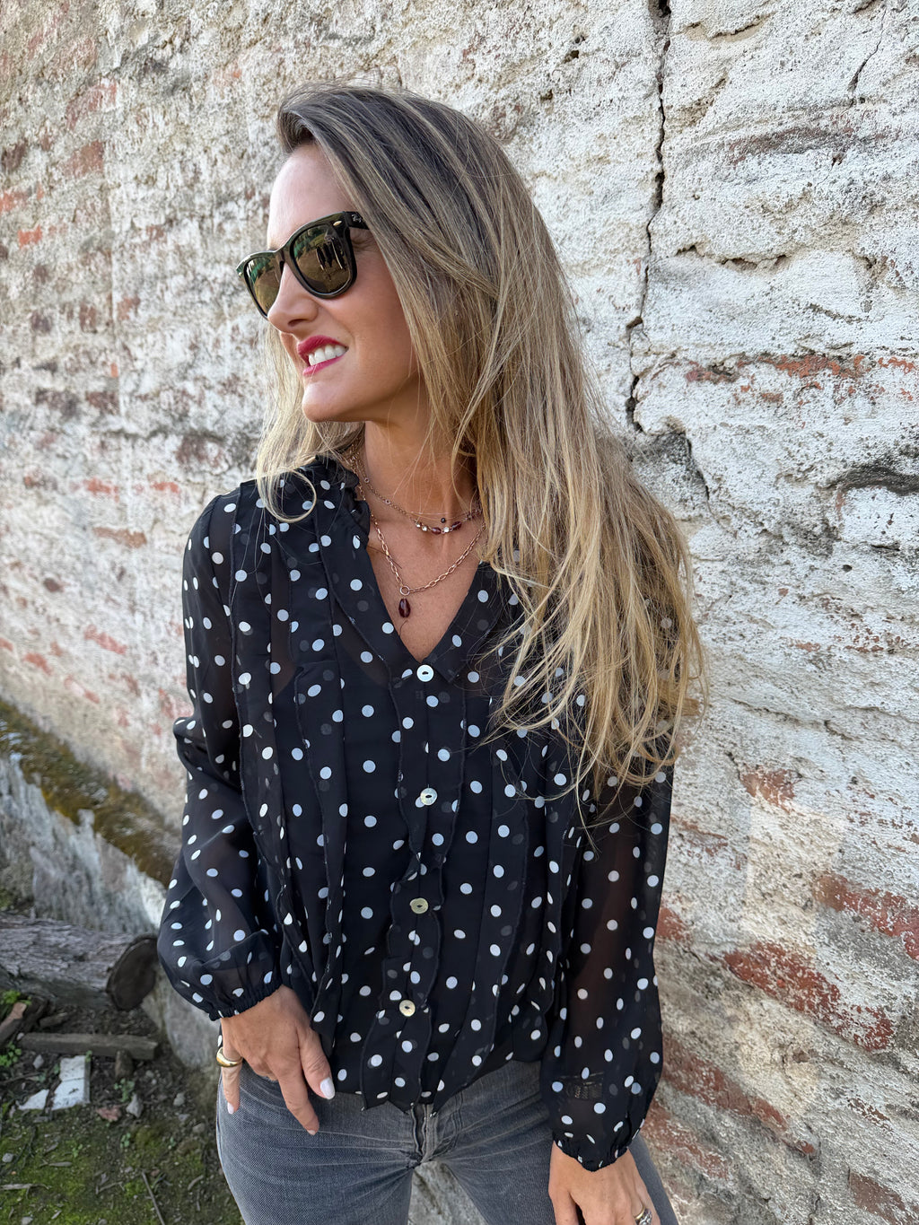 Blusa gasa puntitos negra