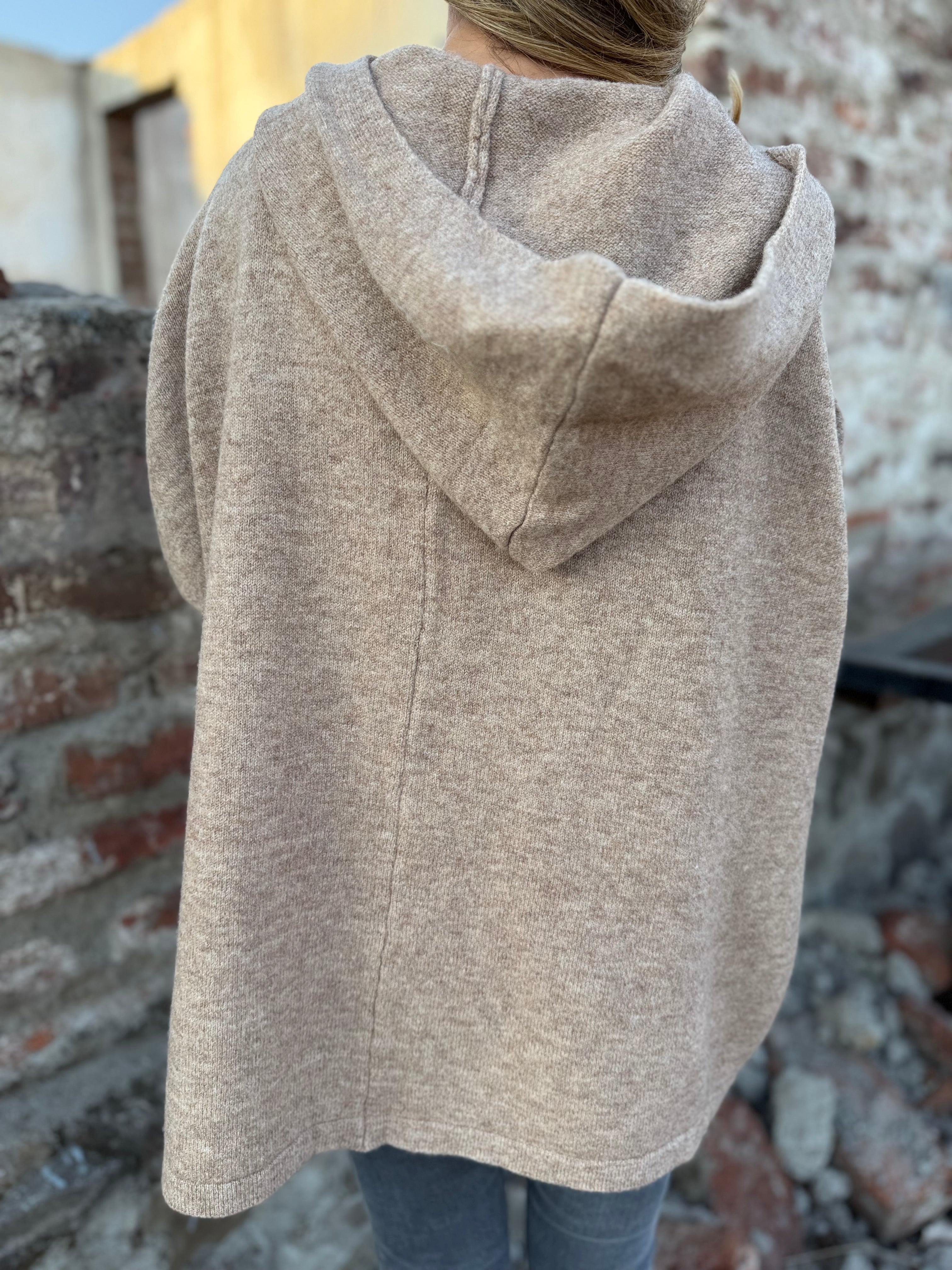Poncho sureño beige claro