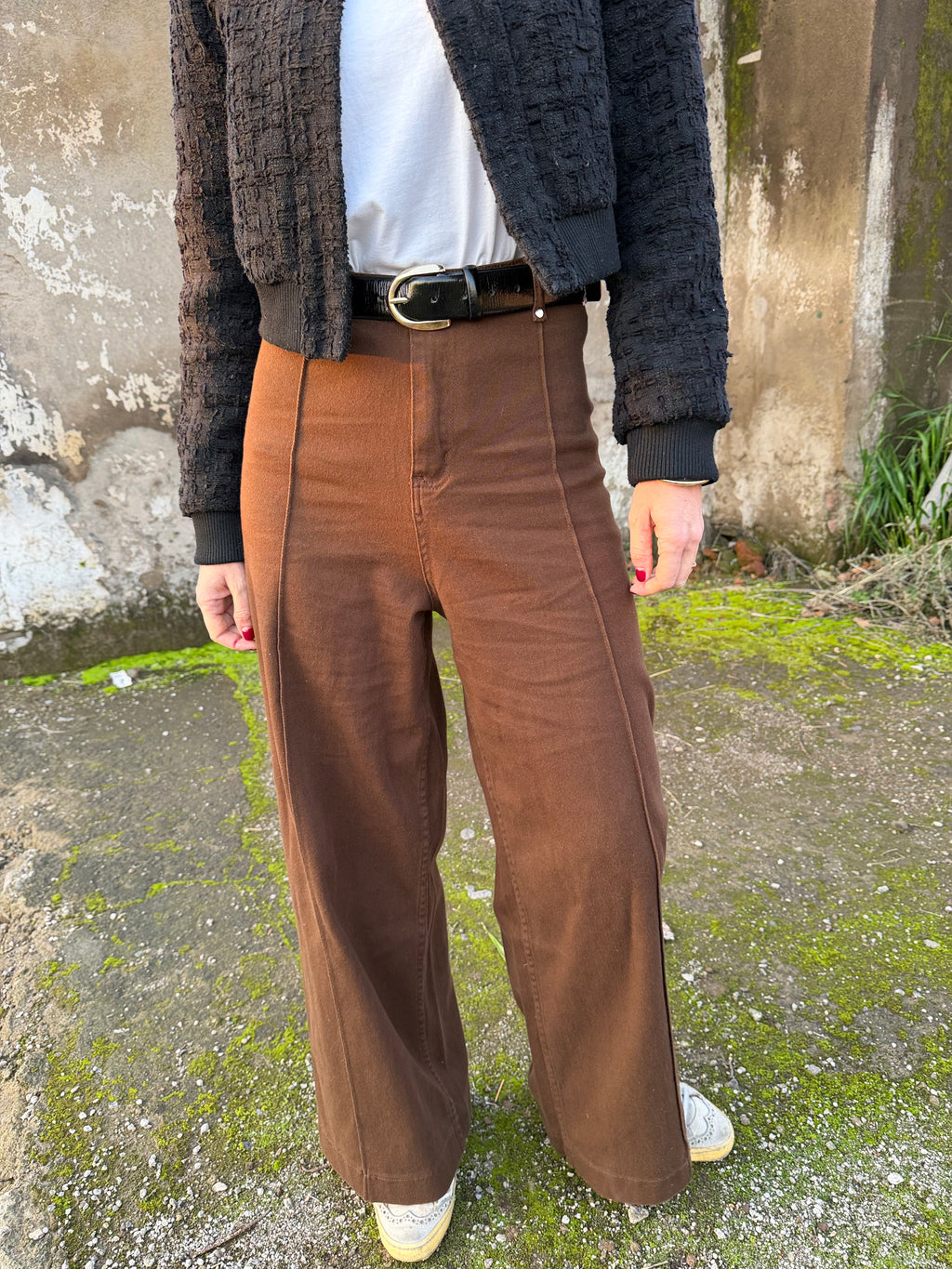 Pantalón tiro alto café