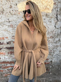 Abrigo evasé clásico camel