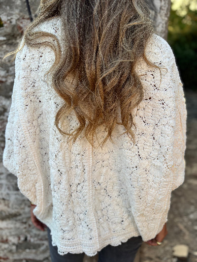 Tapado macramé blanco