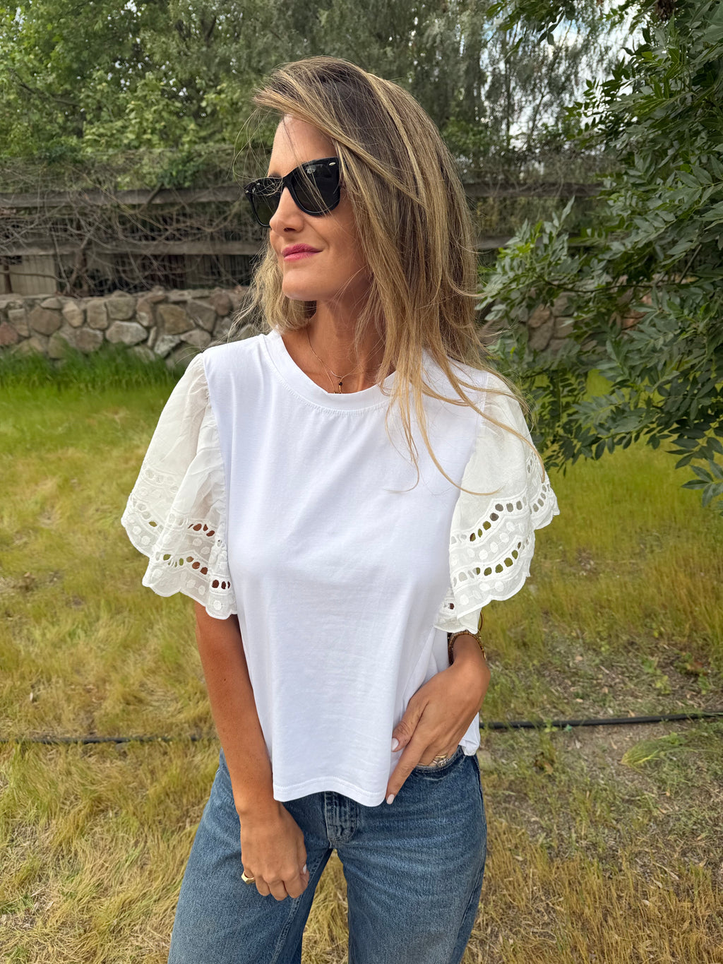 Polera mangas broderie blanca