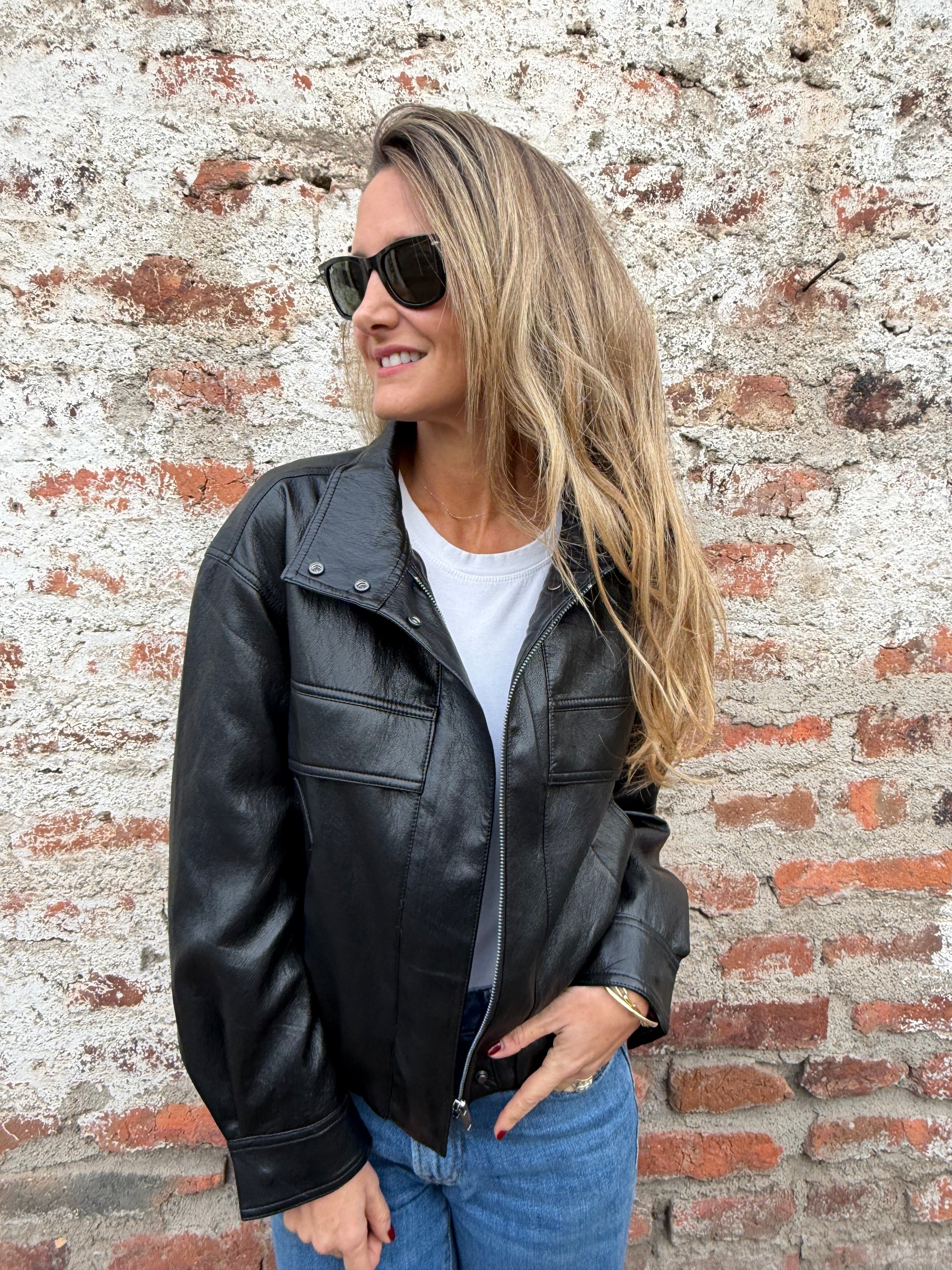 Chaqueta efecto cuero increíble negra