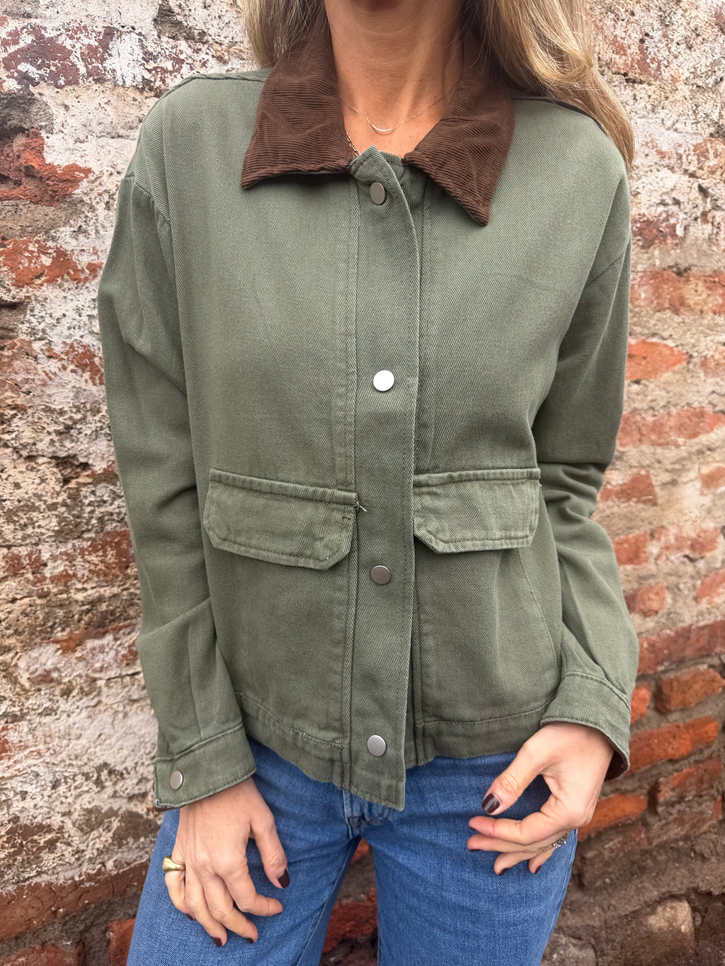 Chaqueta bluejean detalles cotelé verde