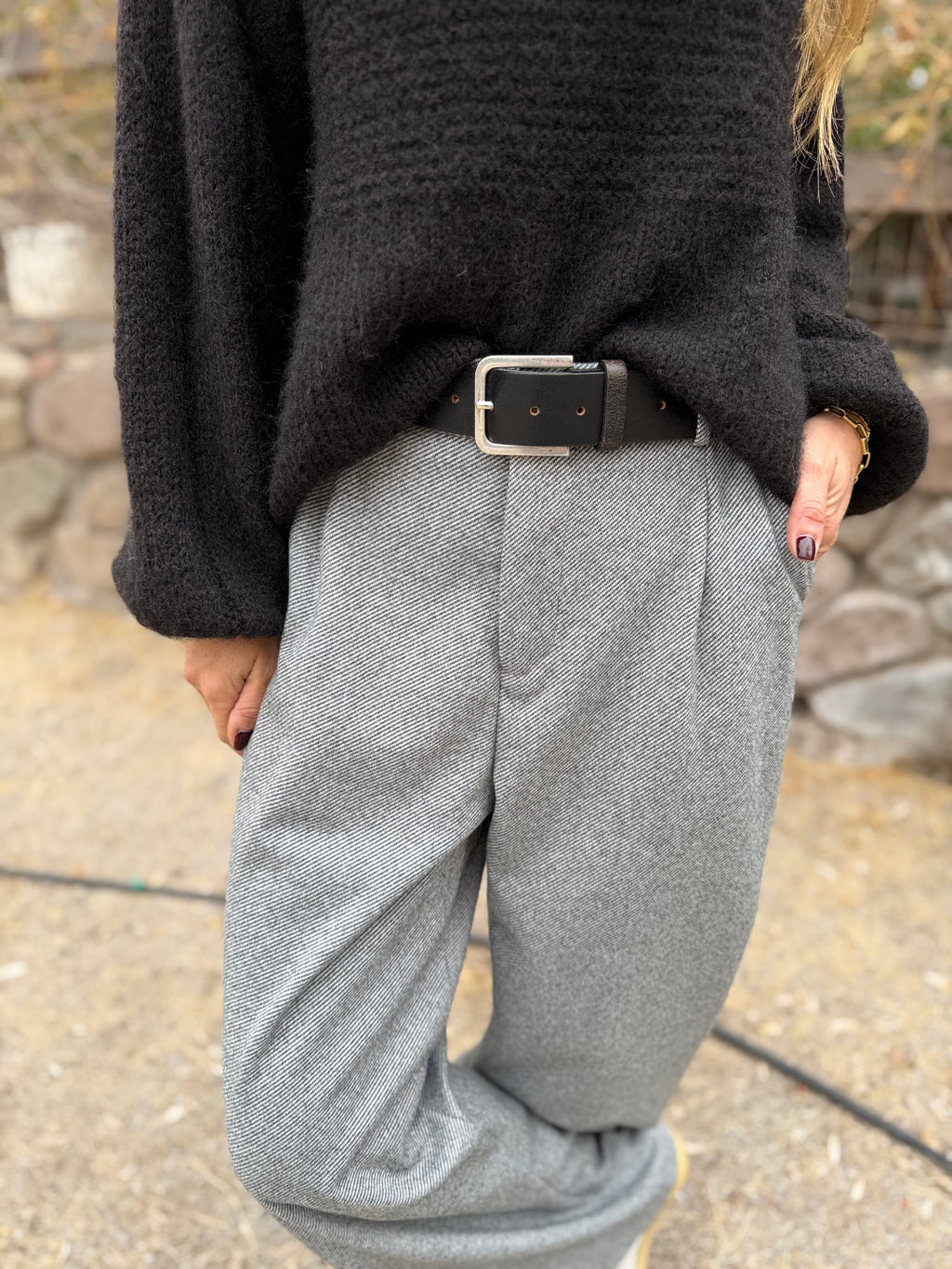 New Pantalón sastre gris