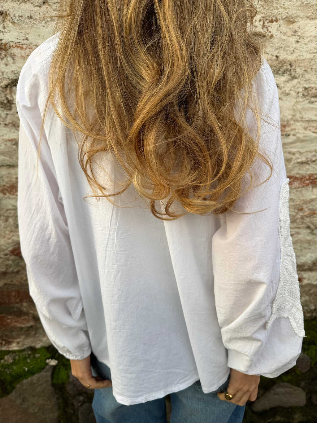 Blusa manga globo bordados blanca