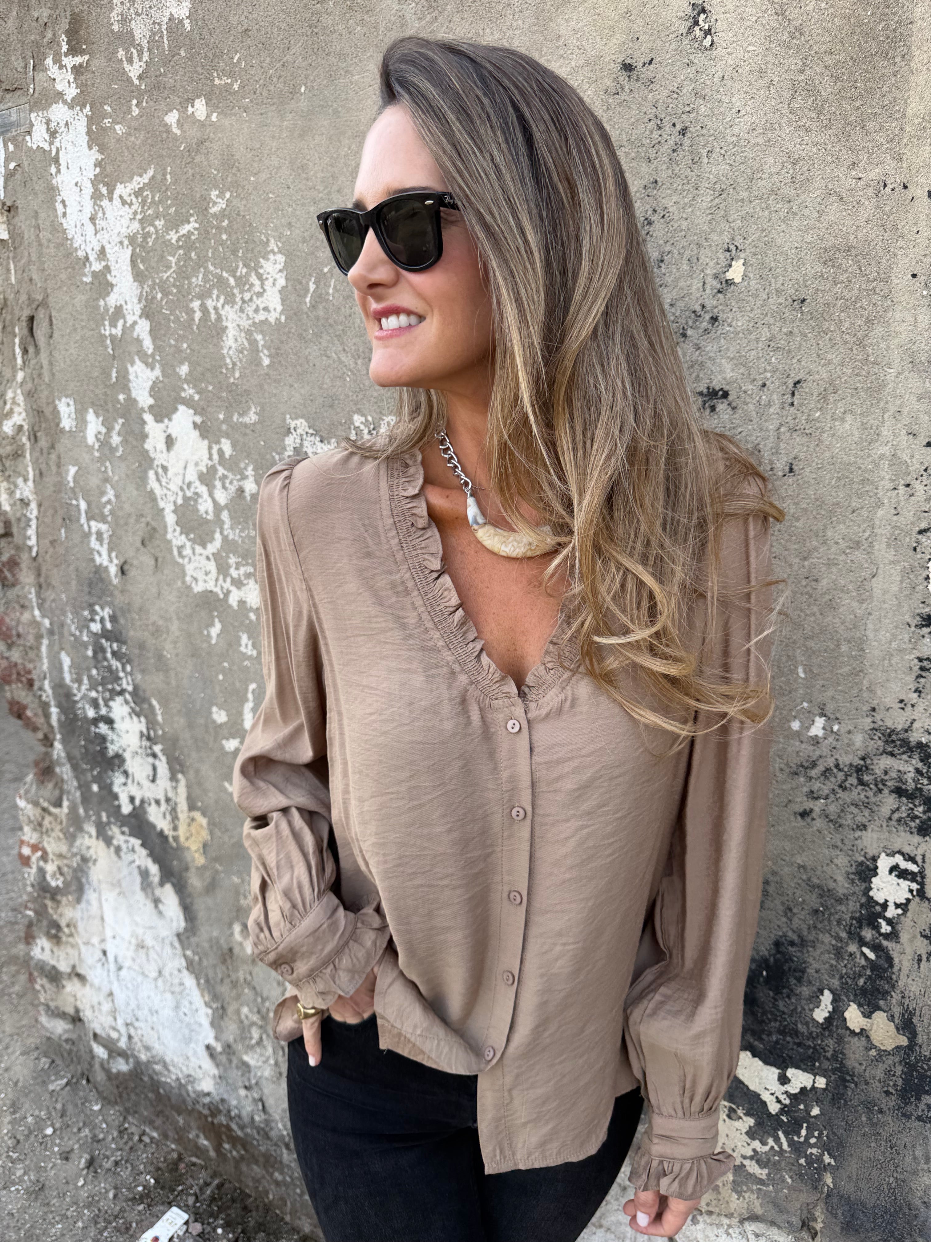 Blusa femenina camel