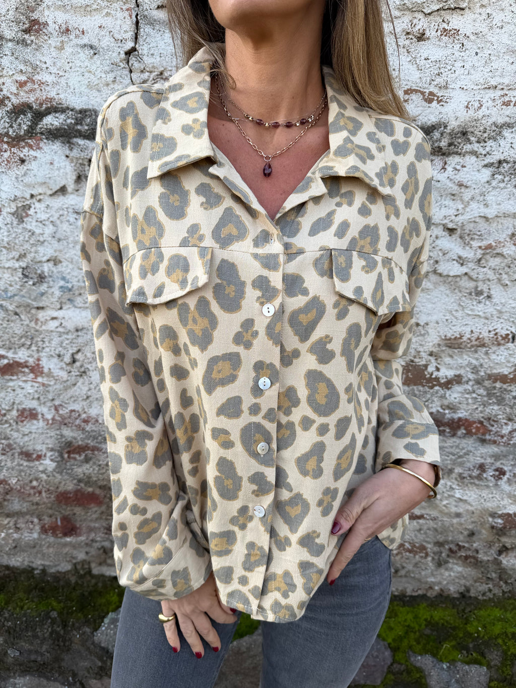Chaqueta delgada/ blusa lino print beige clara