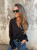 Blusa detalles encaje negra