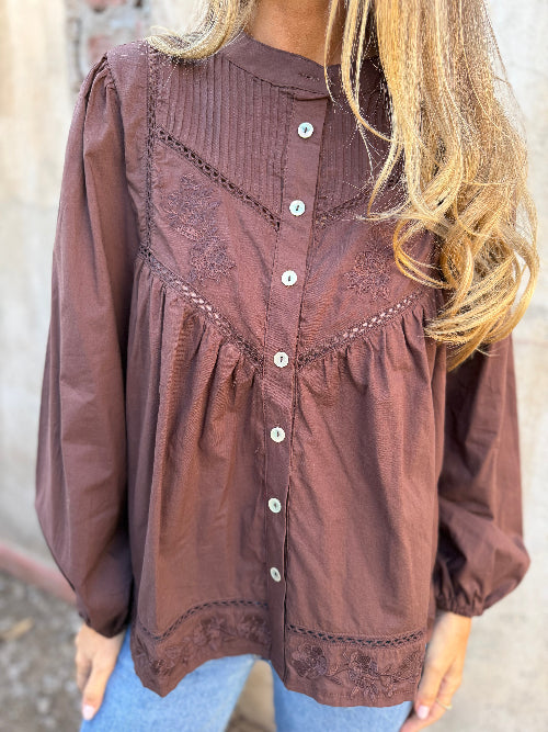 Blusa cedrón café