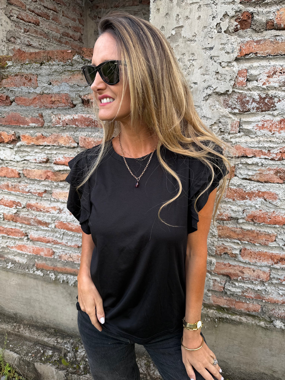 Polera me mola negra