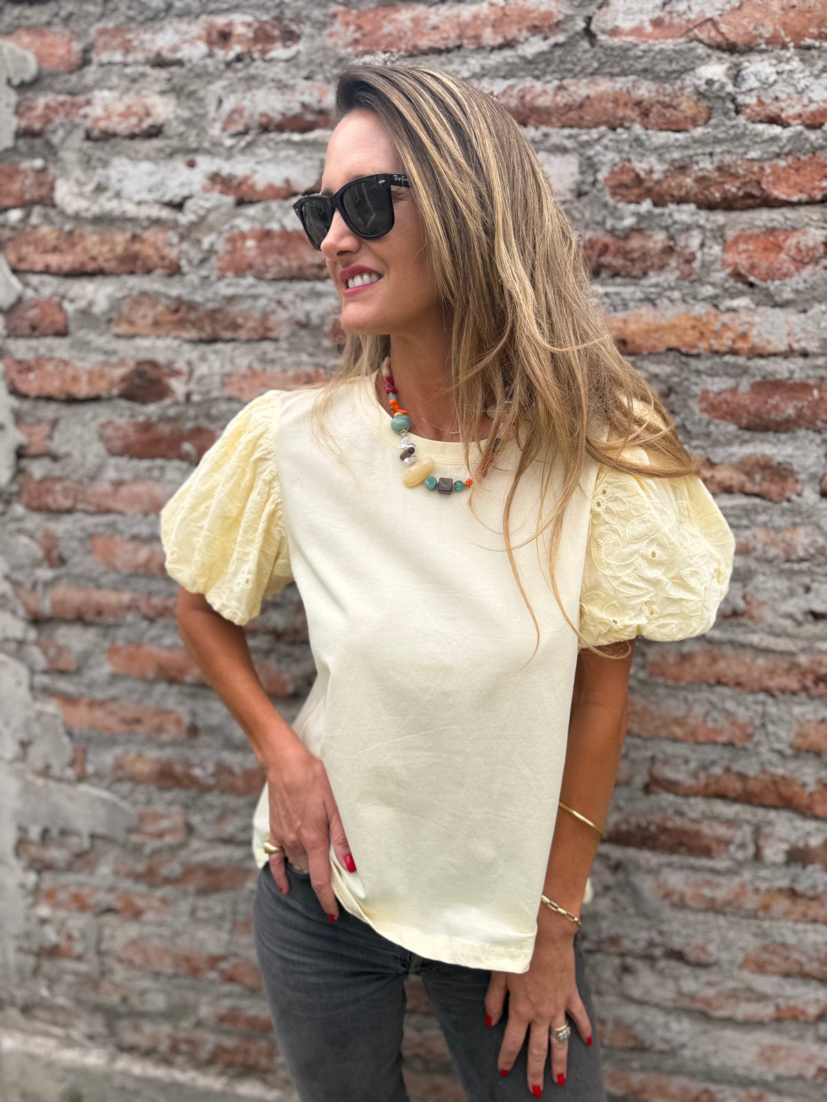 New polera algodón mangas broderie amarillo claro