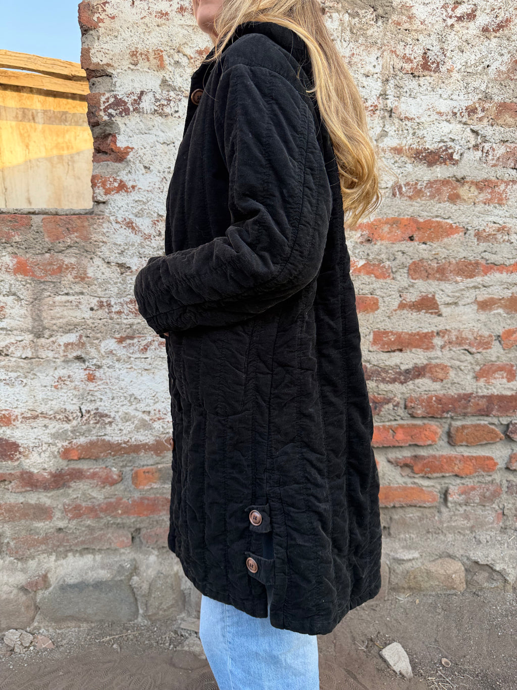 New abrigo acolchado gorro cotelé negro