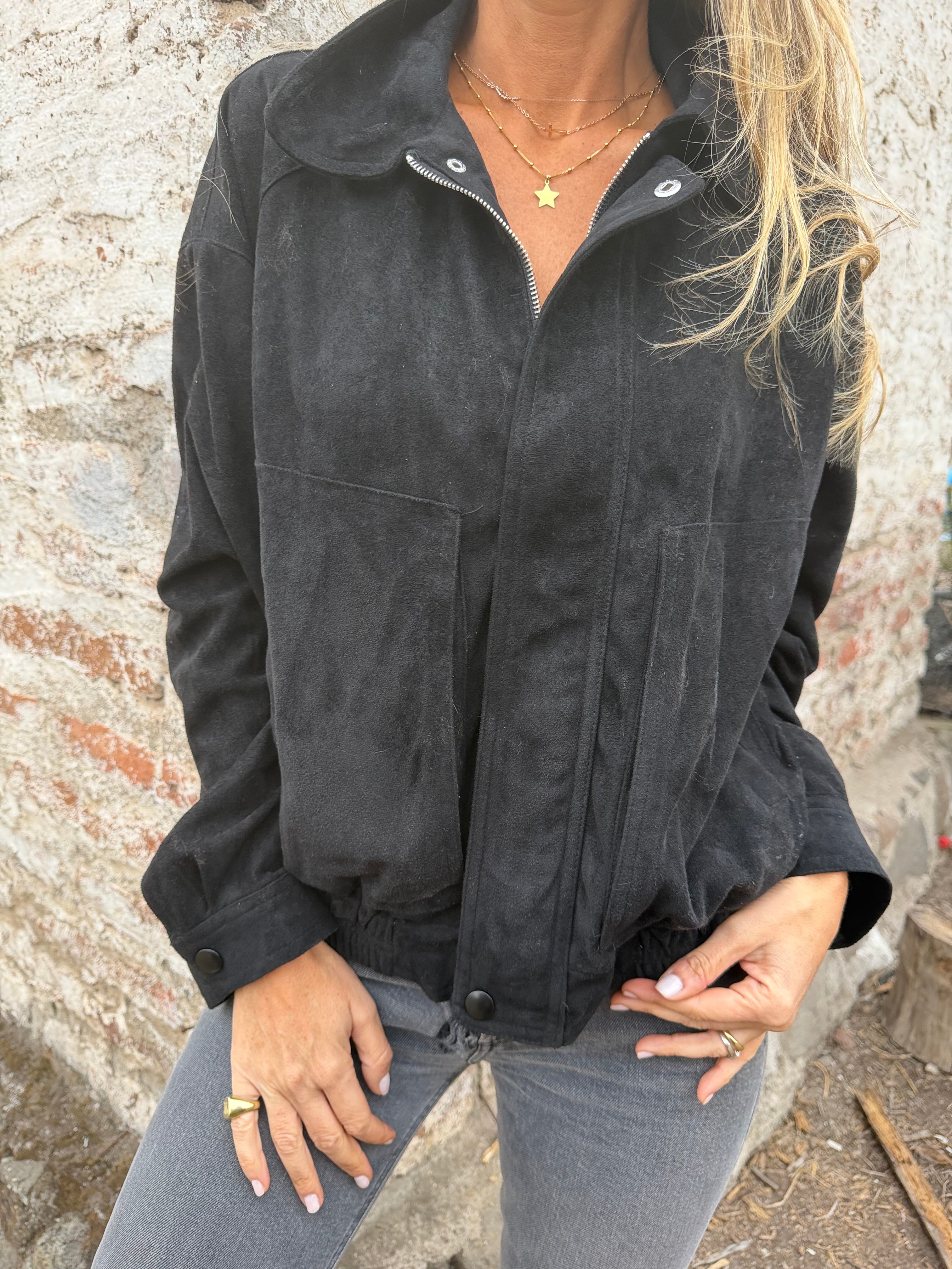Bomber efecto cuero gamuza negra
