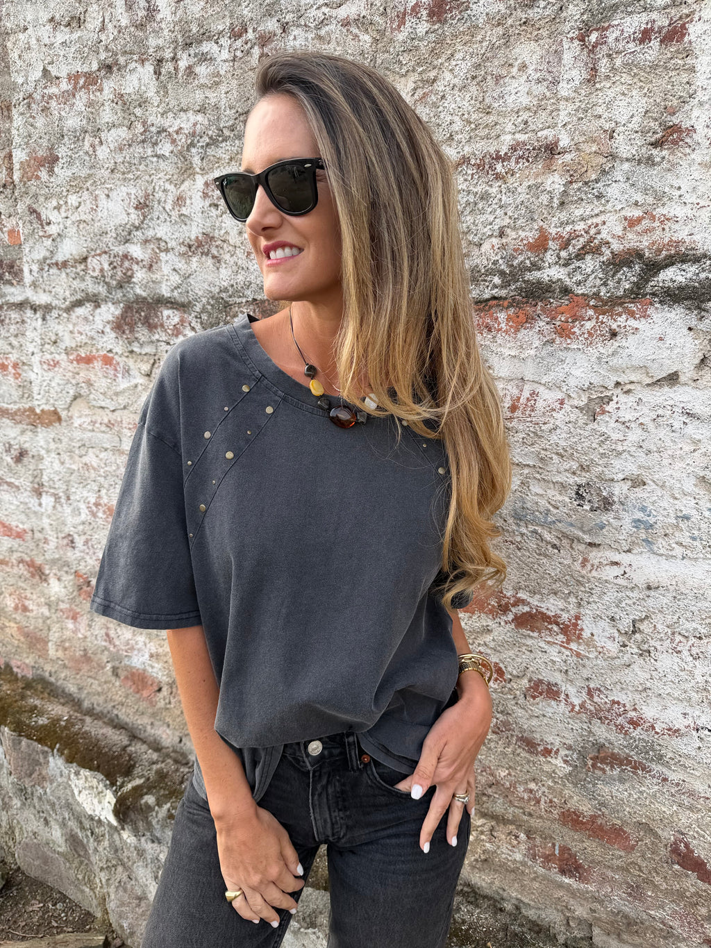 Maxxi polera tachas gris