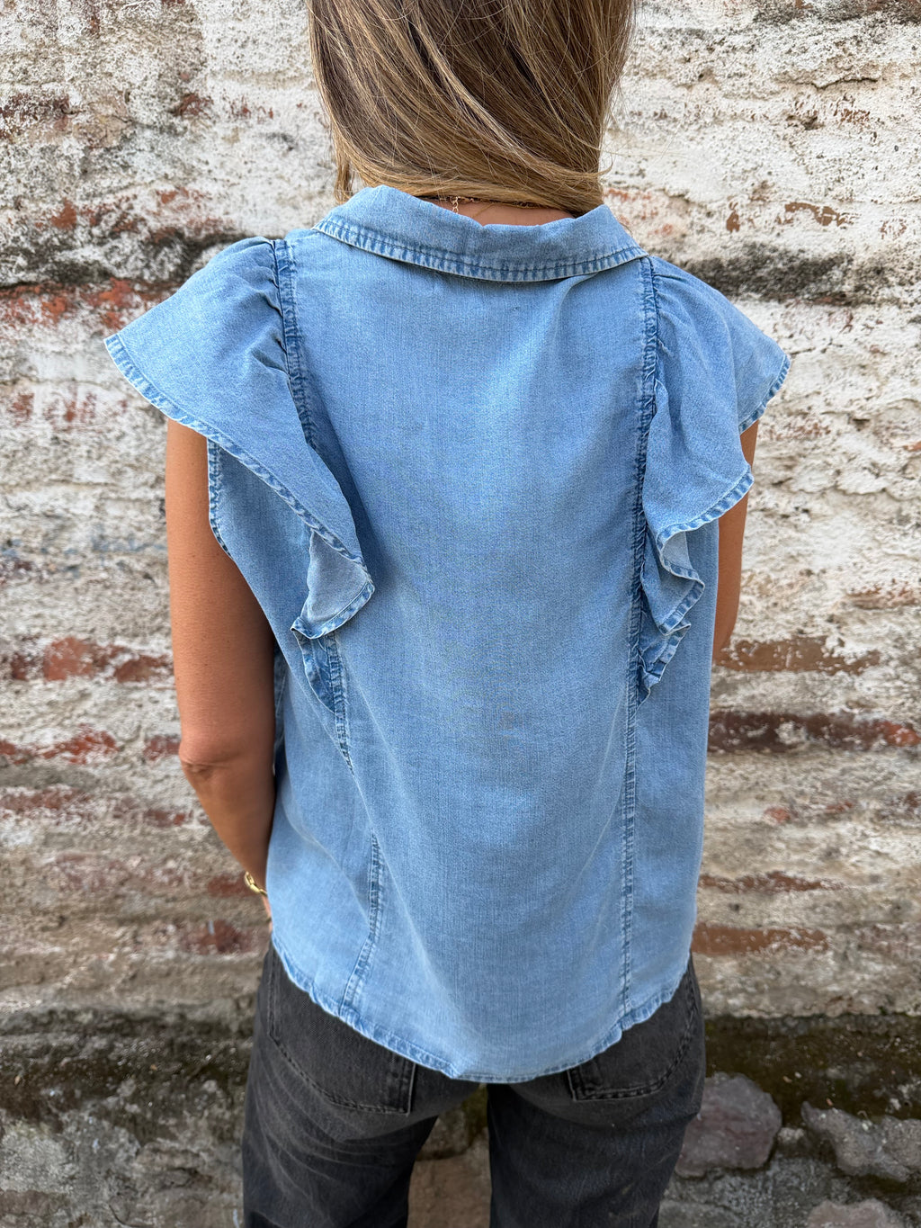 Blusa volados laterales tencel celeste