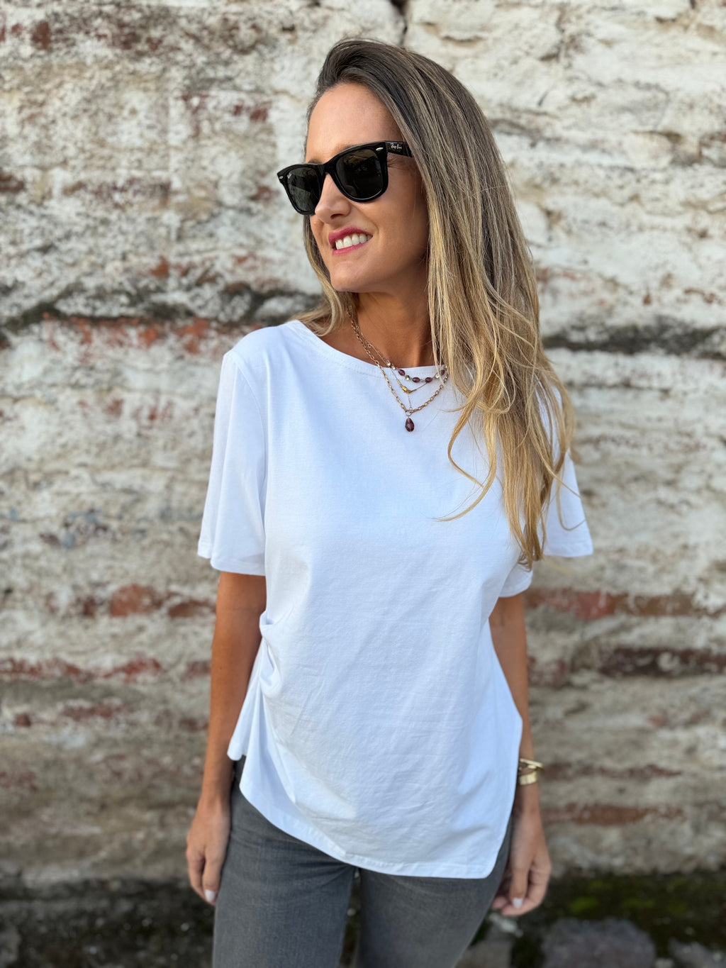 Polera largo irregular blanca