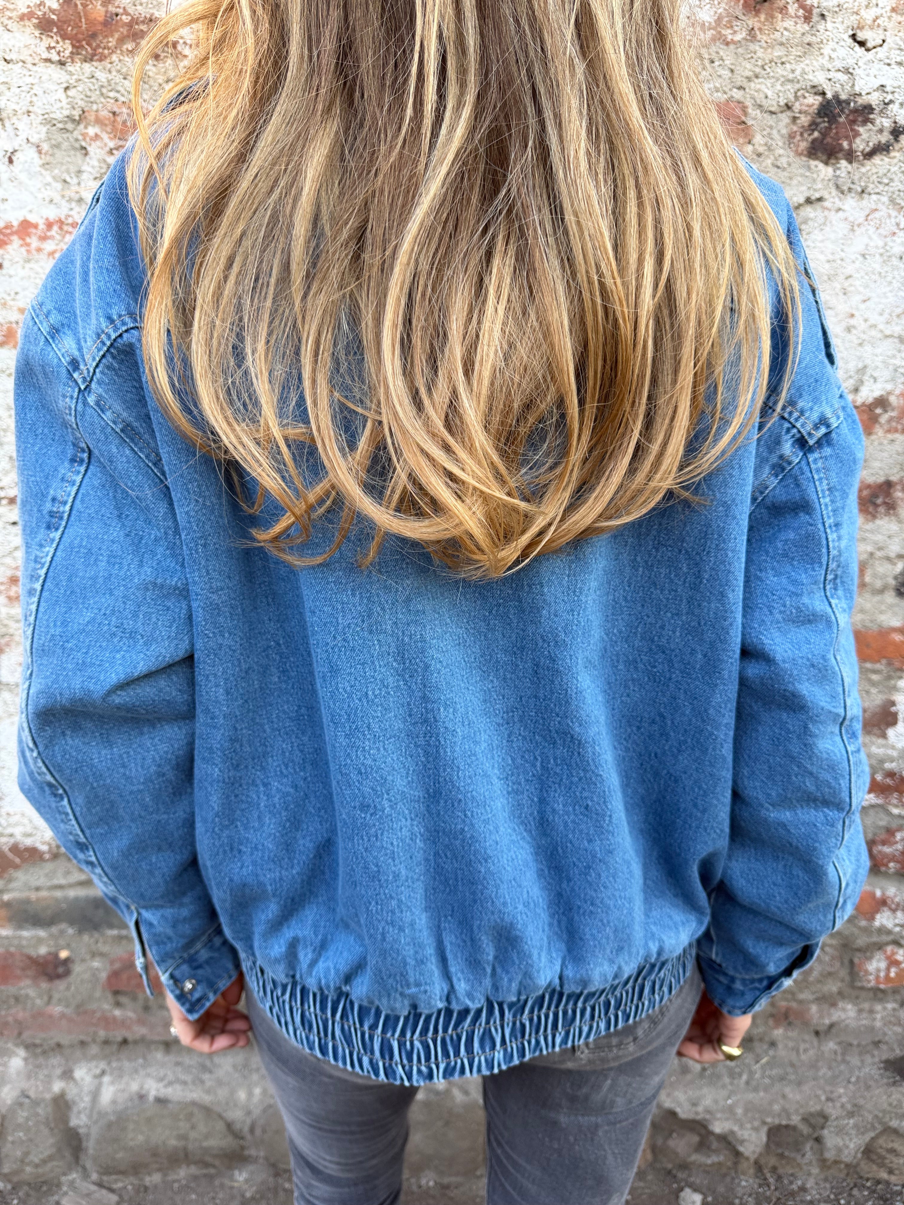 Maxxi bomber acolchada bluejean celeste claro