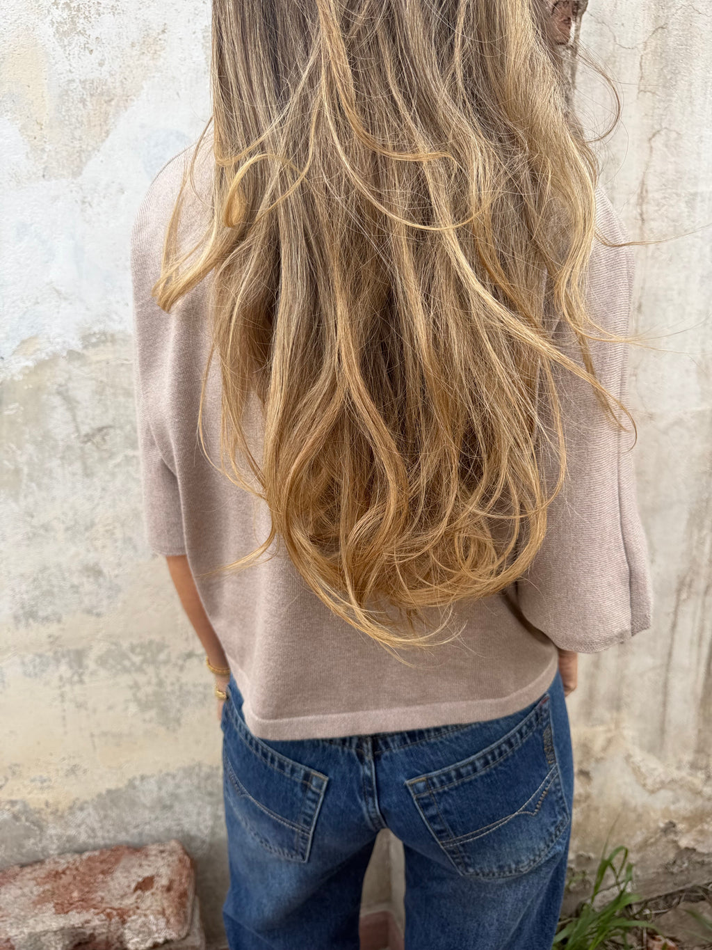 Polera/ Chaleco hilo brillos sutiles beige