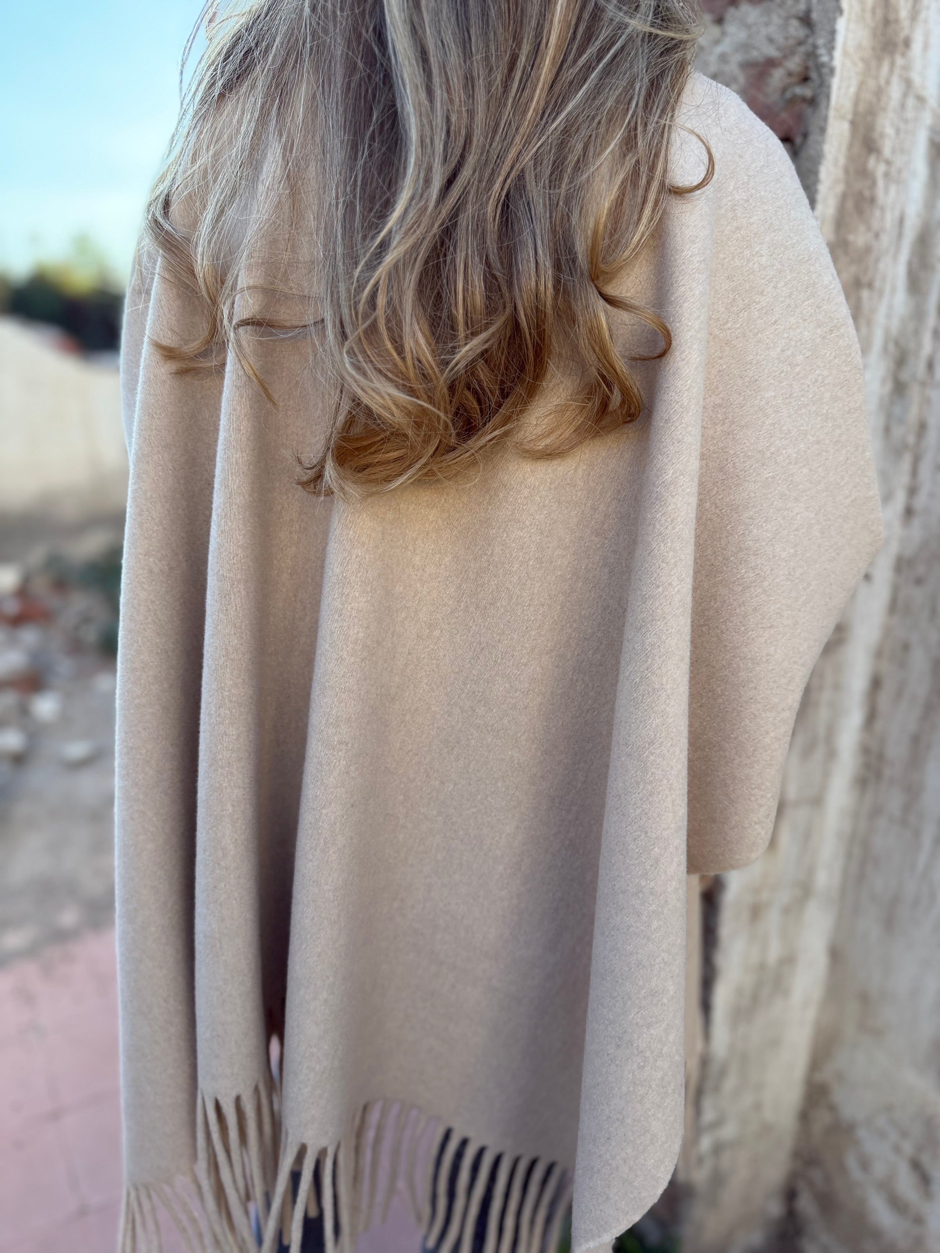 New Echarpe paño beige claro