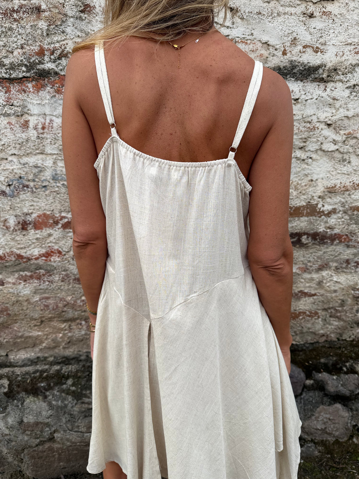 Vestido linoto despuntes beige claro