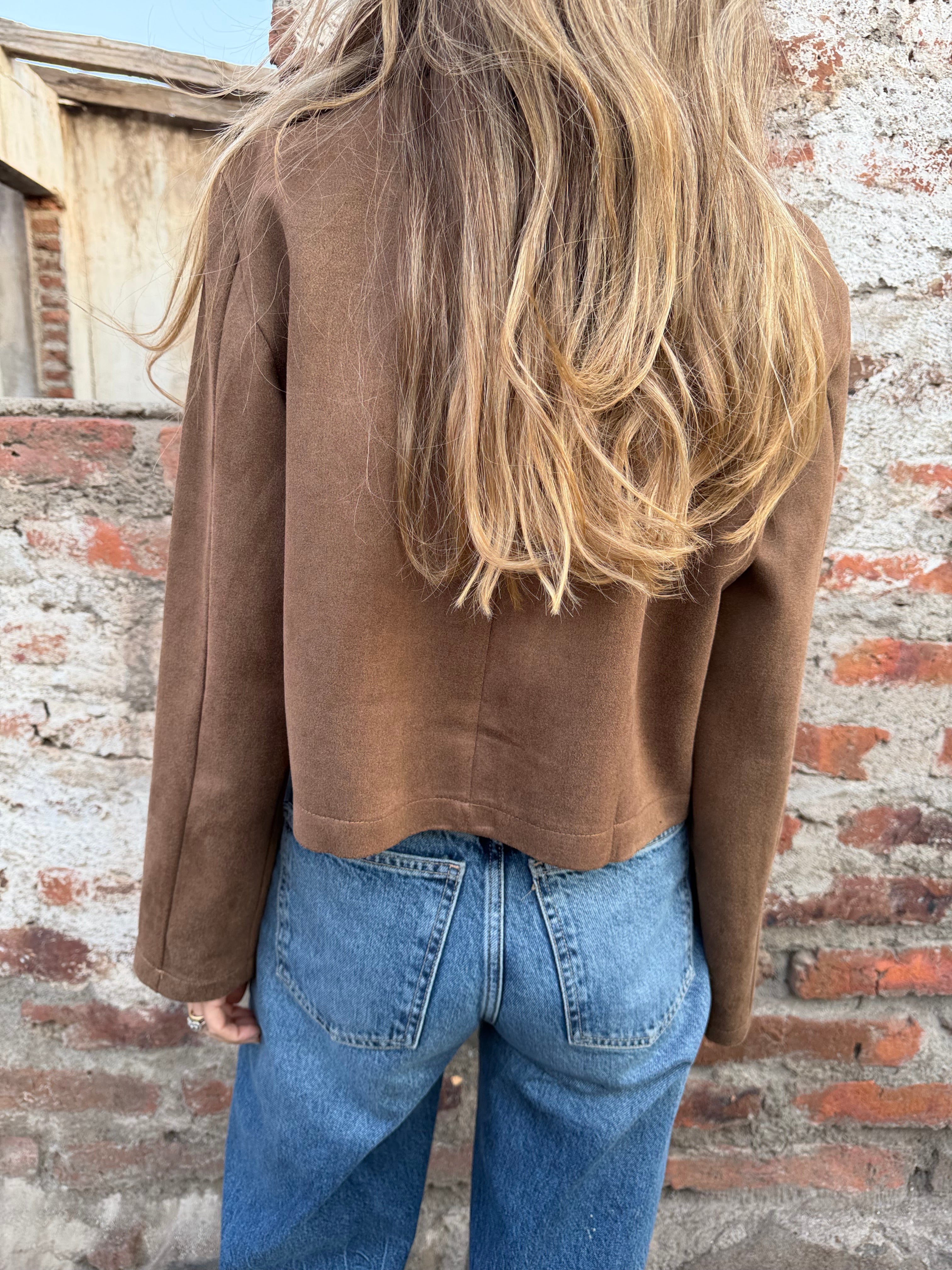 Chaqueta simple suede camel
