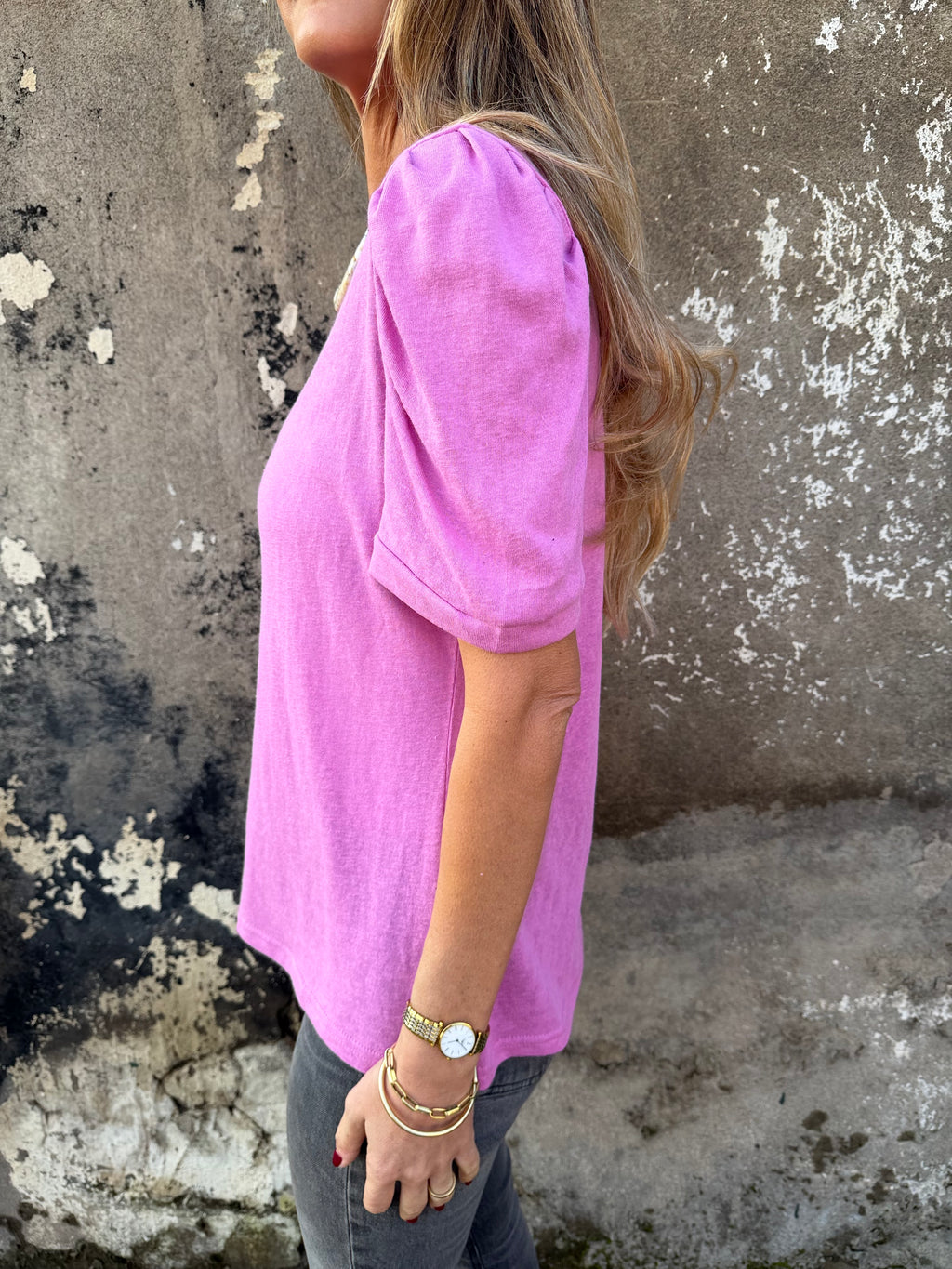 Polera hombro aglobado fucsia
