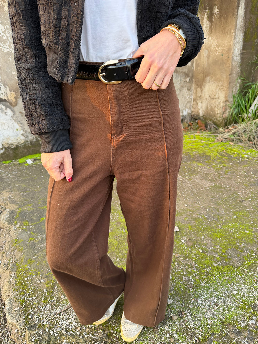 Pantalón tiro alto café
