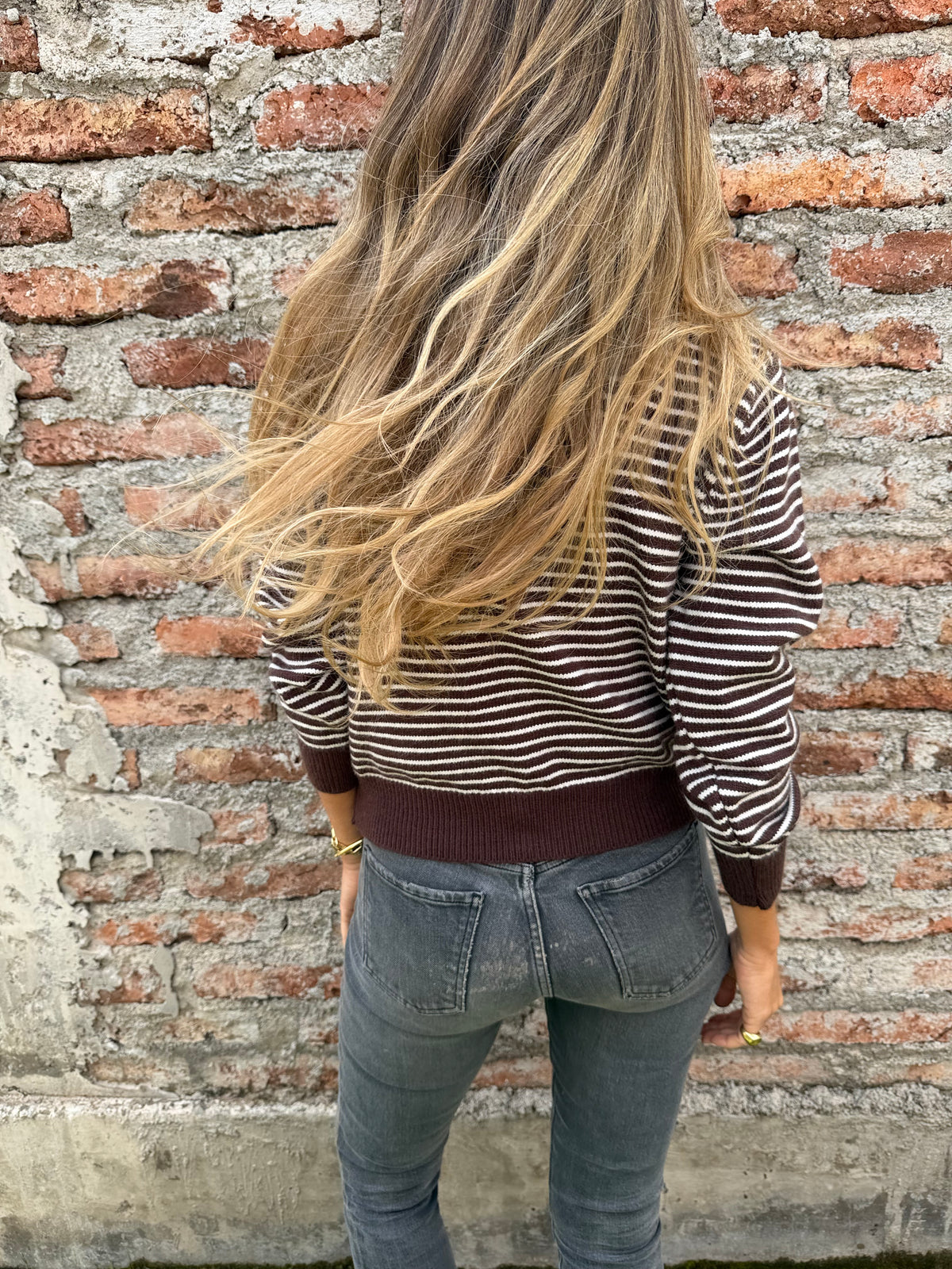 Chaleco líneas camisero cuello bluejean café