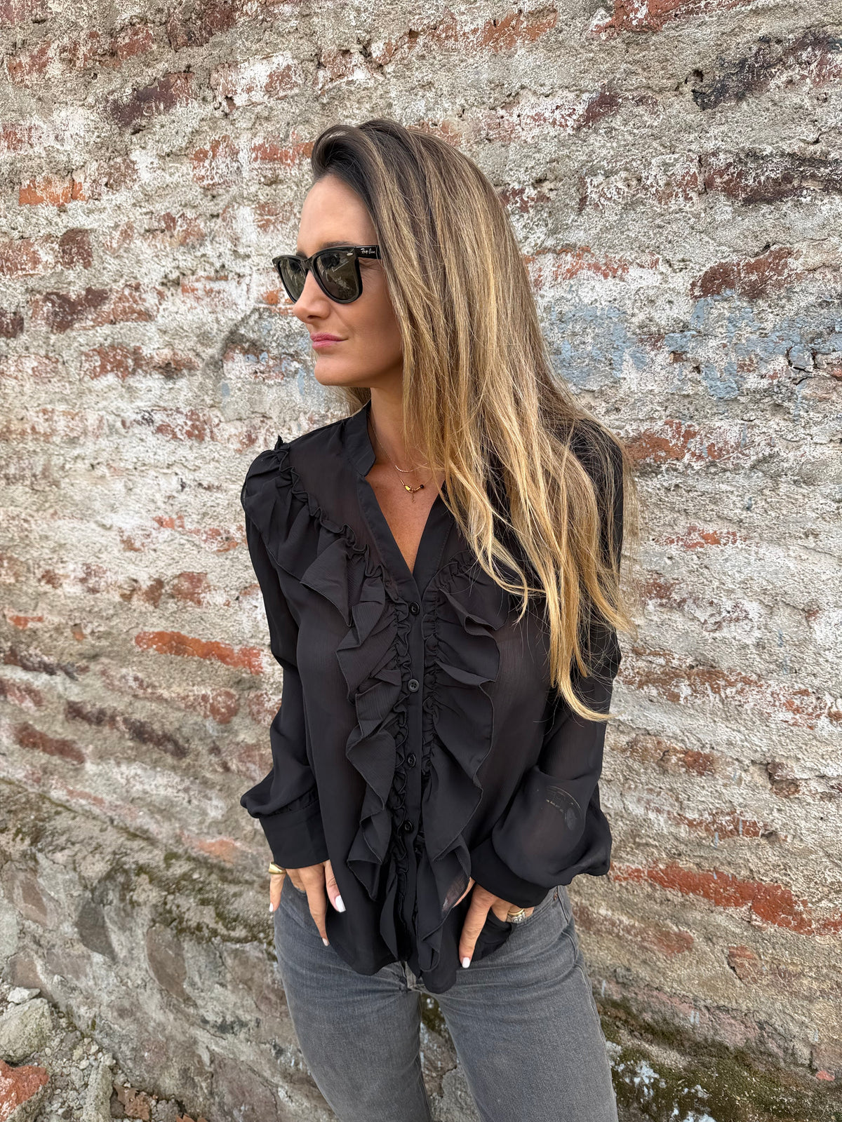 Blusa gasa vuelos negra