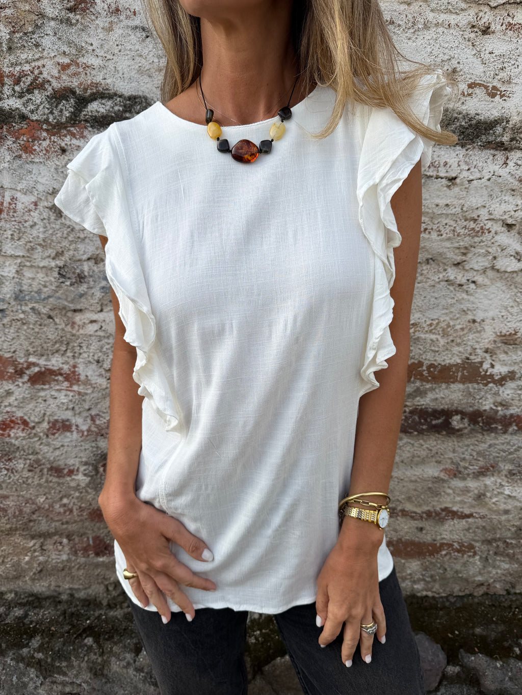 Blusa larga vuelitos laterales blanca