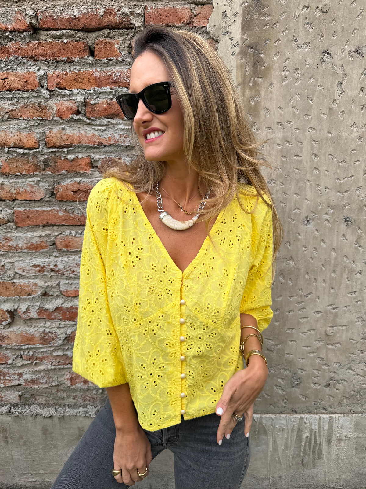 Blusa súper broderie amarilla