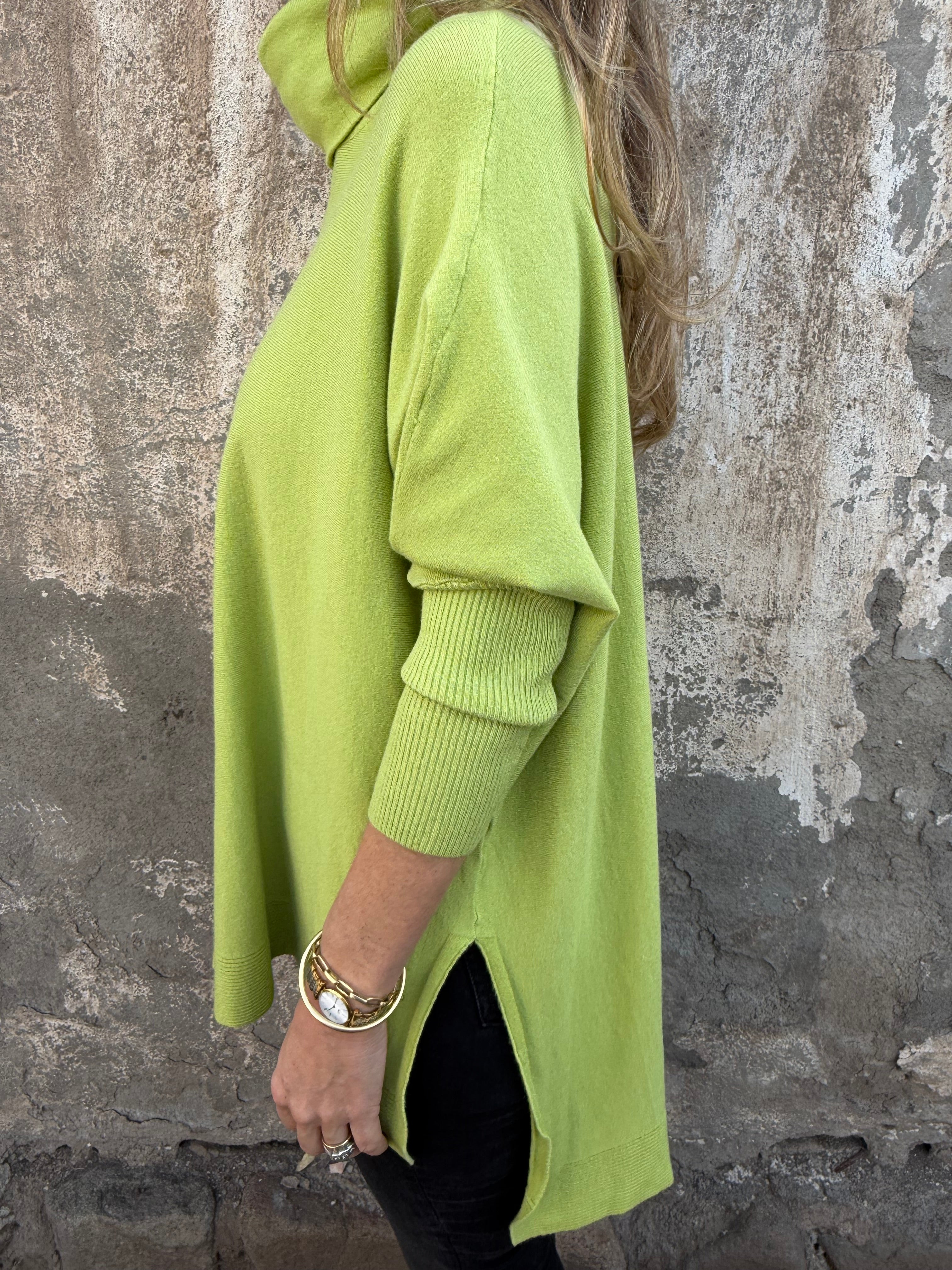 Chaleco maxxi cuello tortuga verde eléctrico