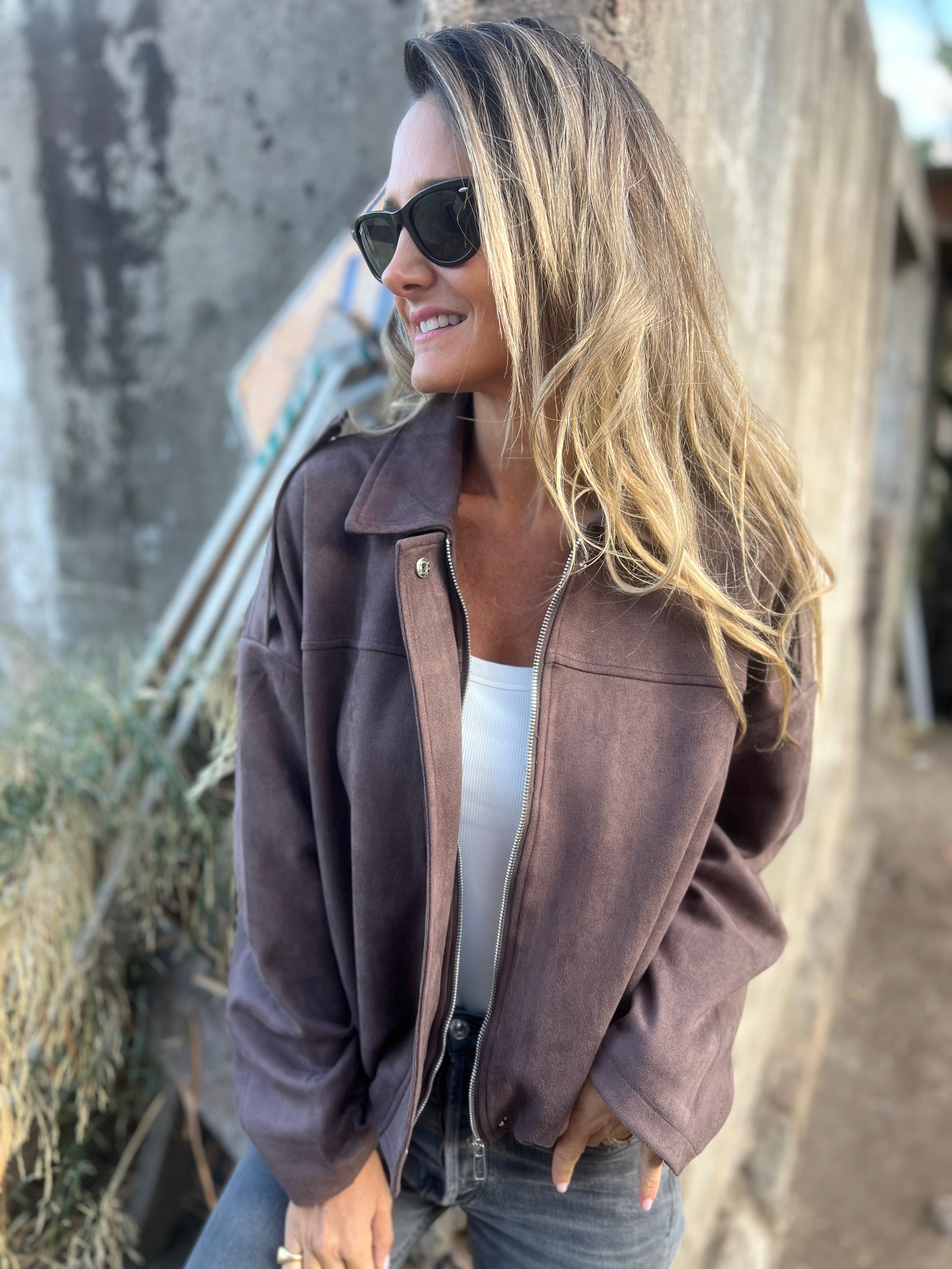 Chaqueta efecto gamuza café