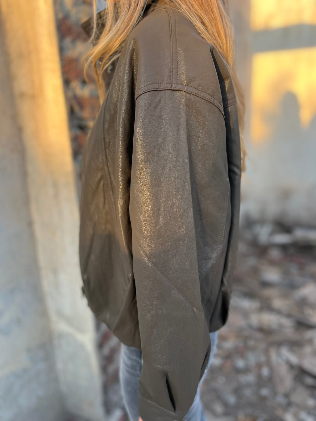 Chaqueta efecto cuero detalle escocés verde oscura