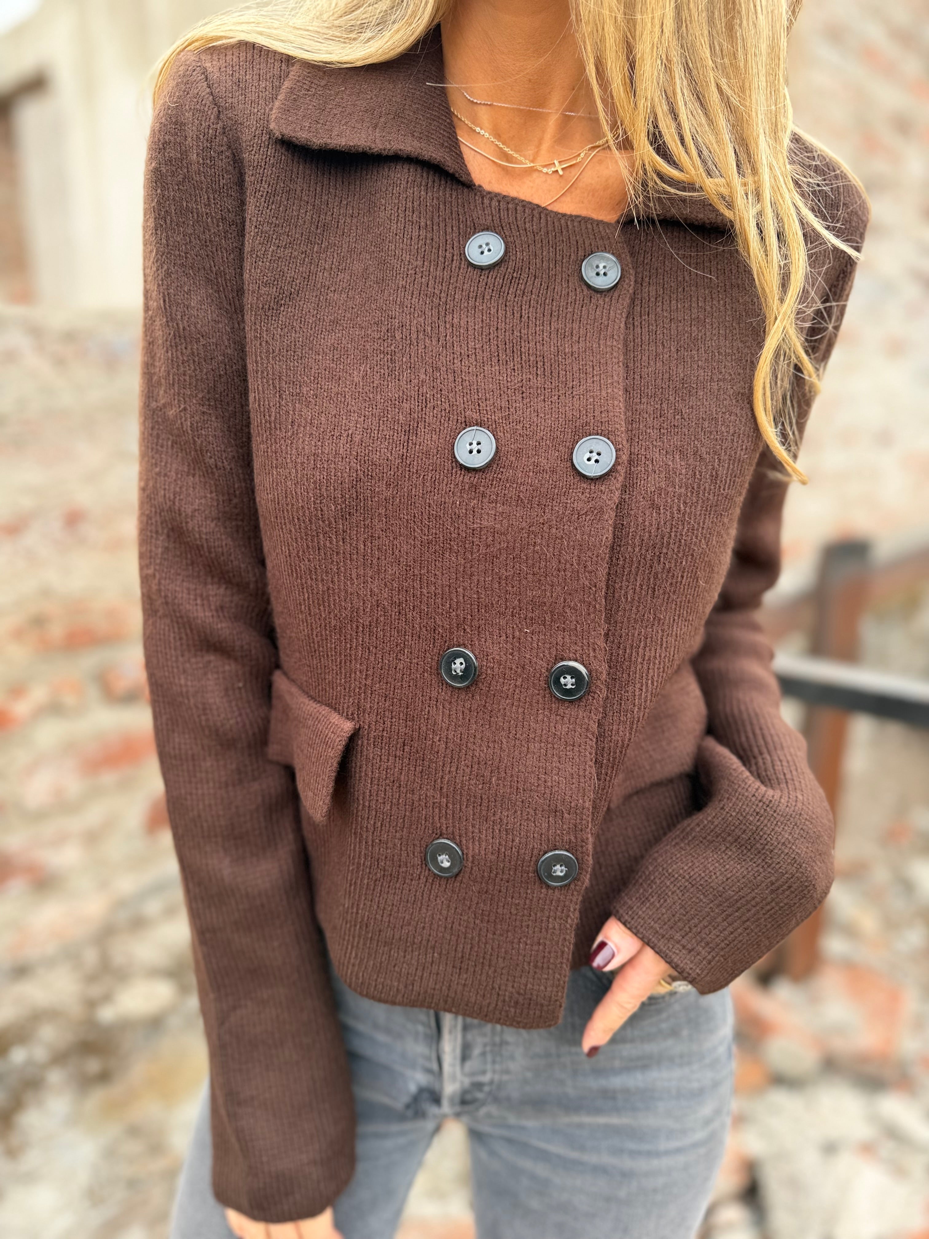 Chaleco tipo chaquetita café
