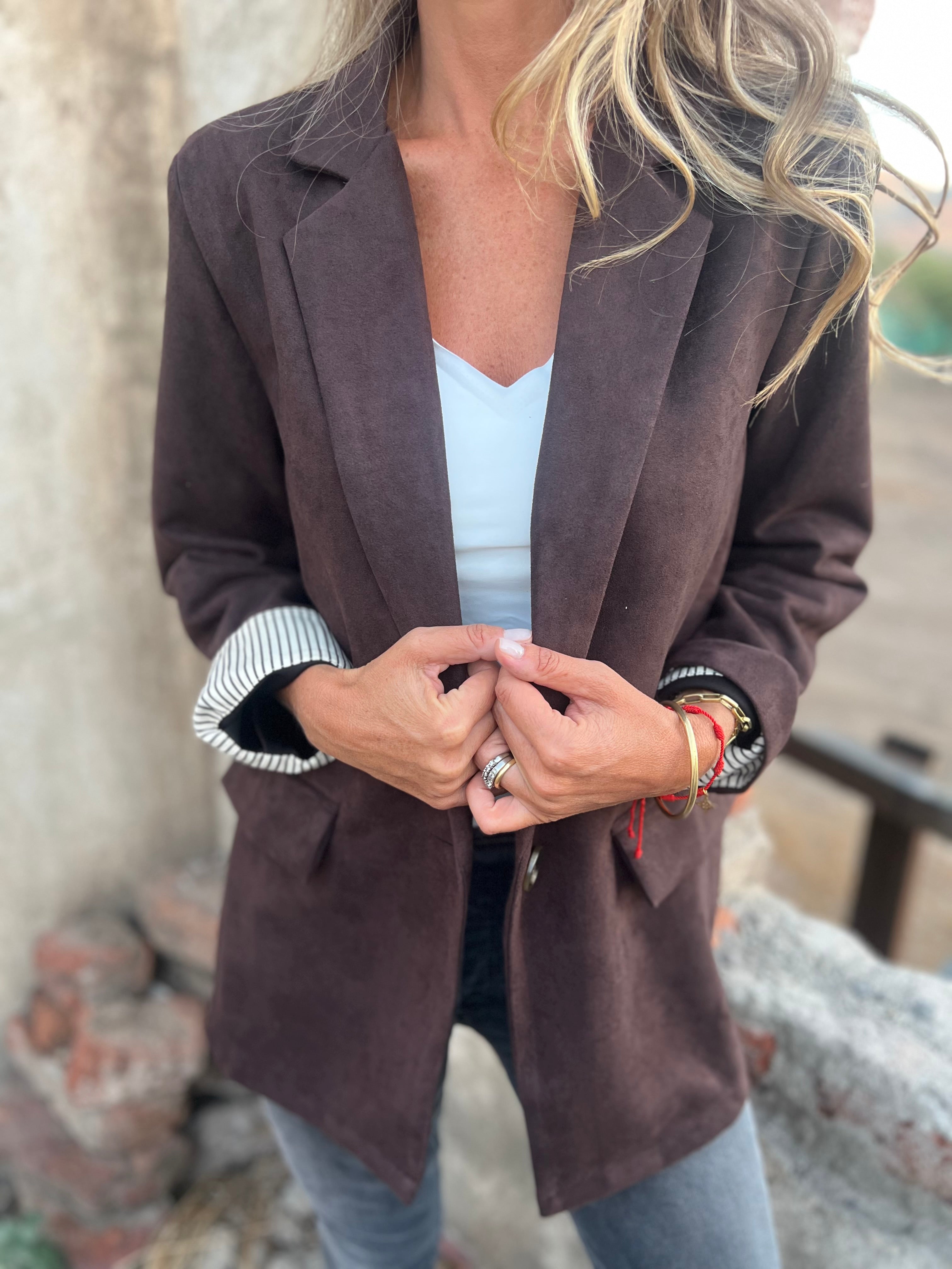 Blazer suede con doblez rayado chocolate