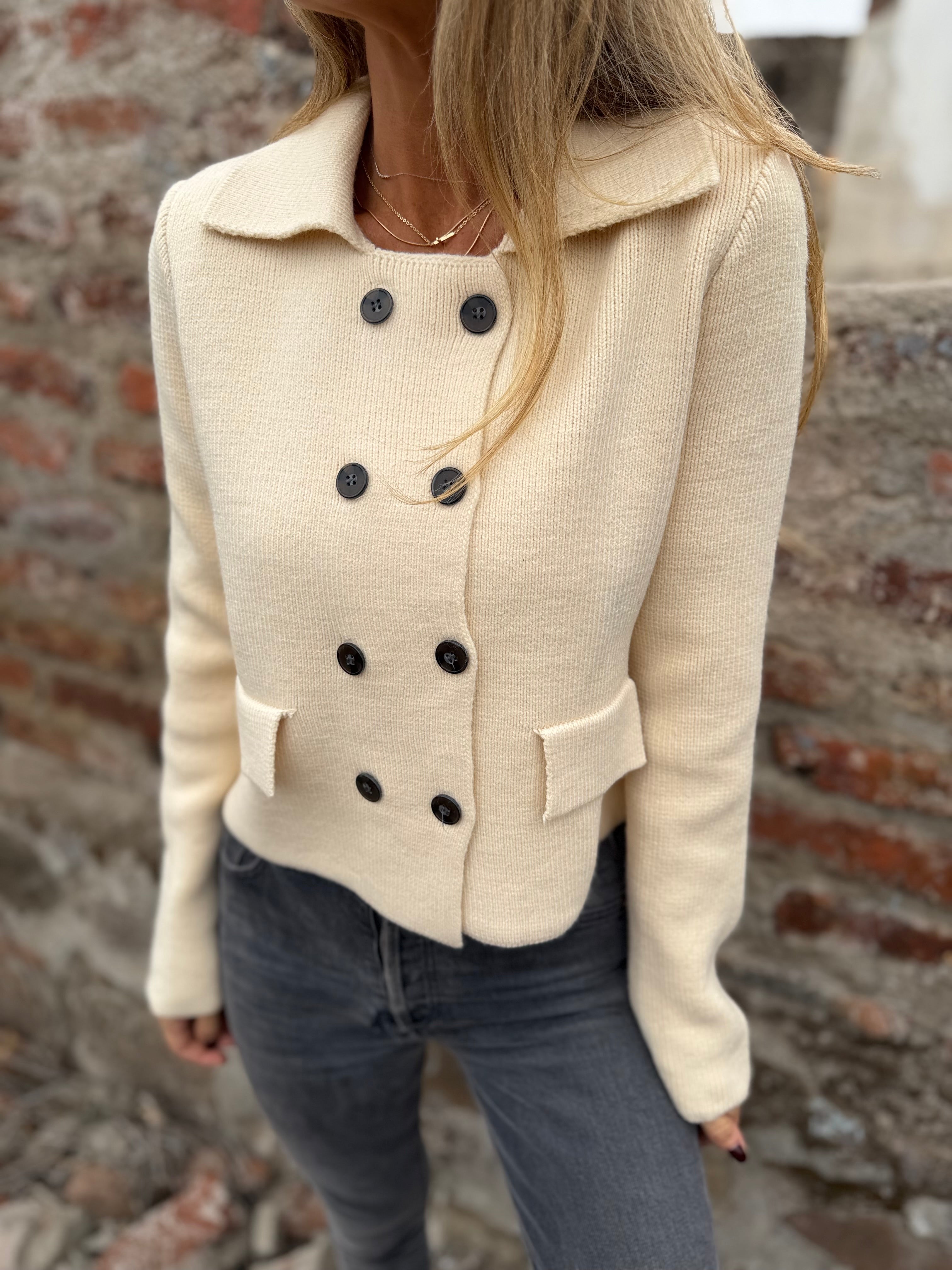 Chaleco tipo chaquetita crudo