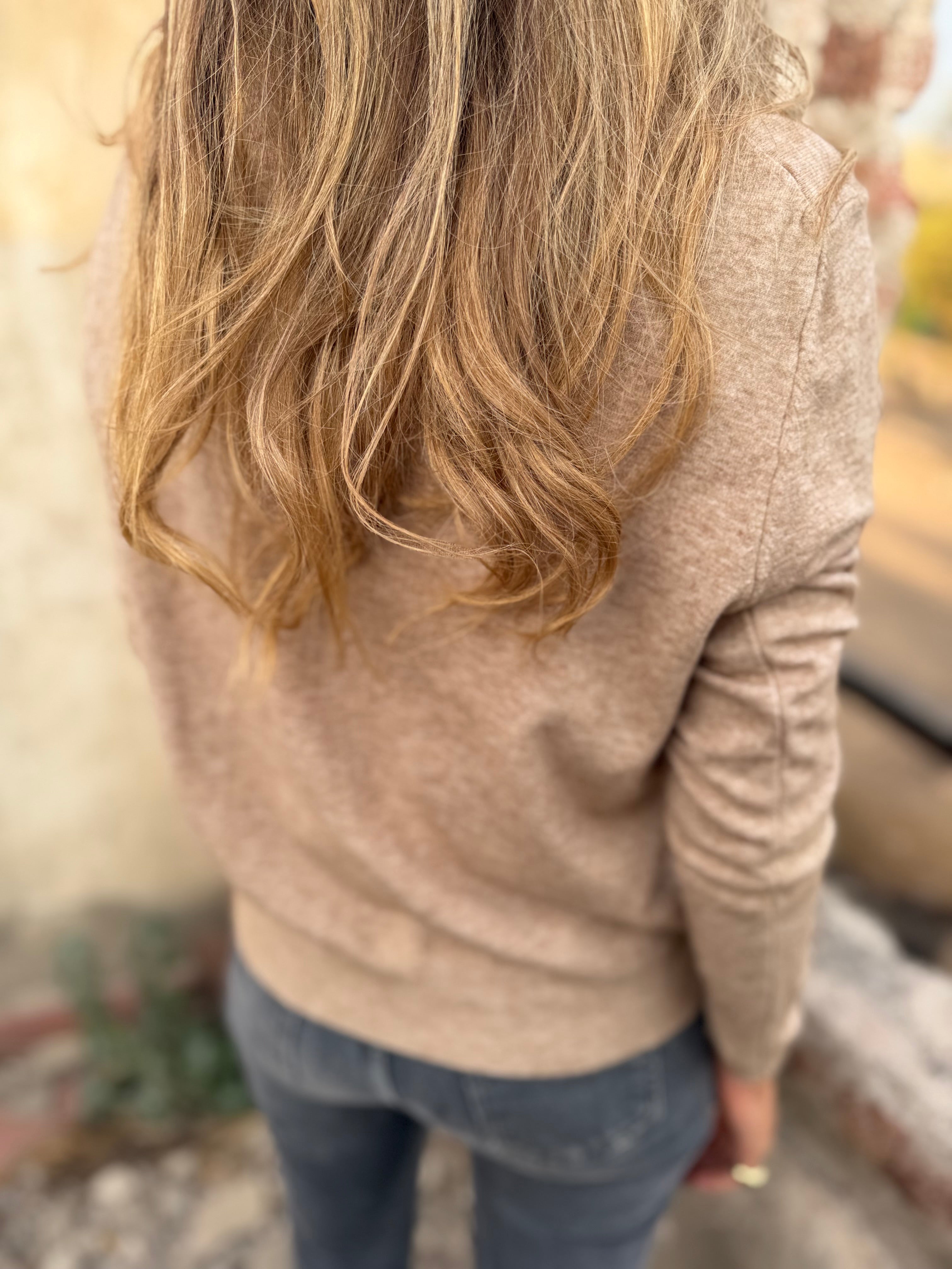 Chaleco básico cuello redondo botones beige jaspeado
