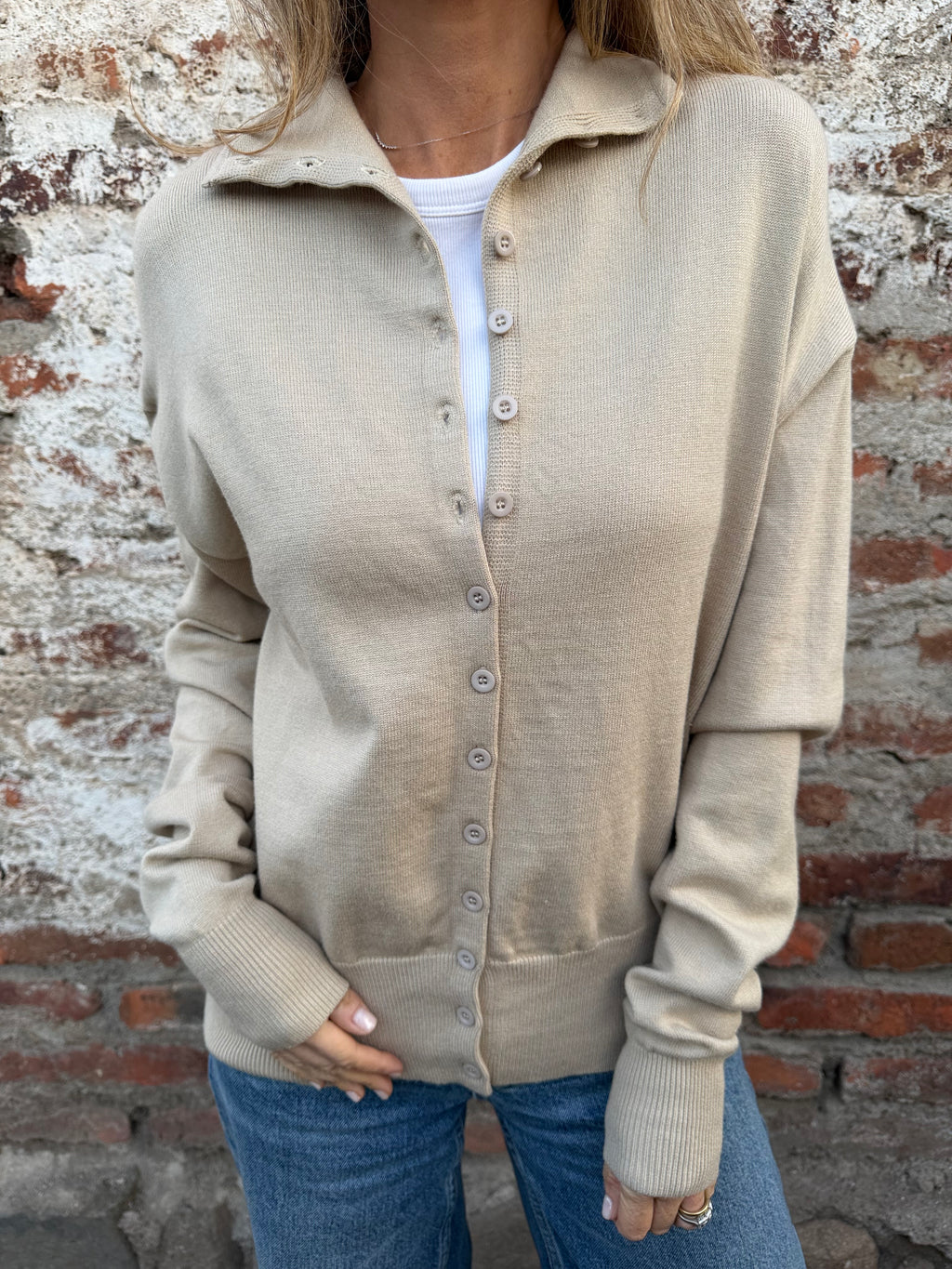 Chaleco increíble botones beige claro