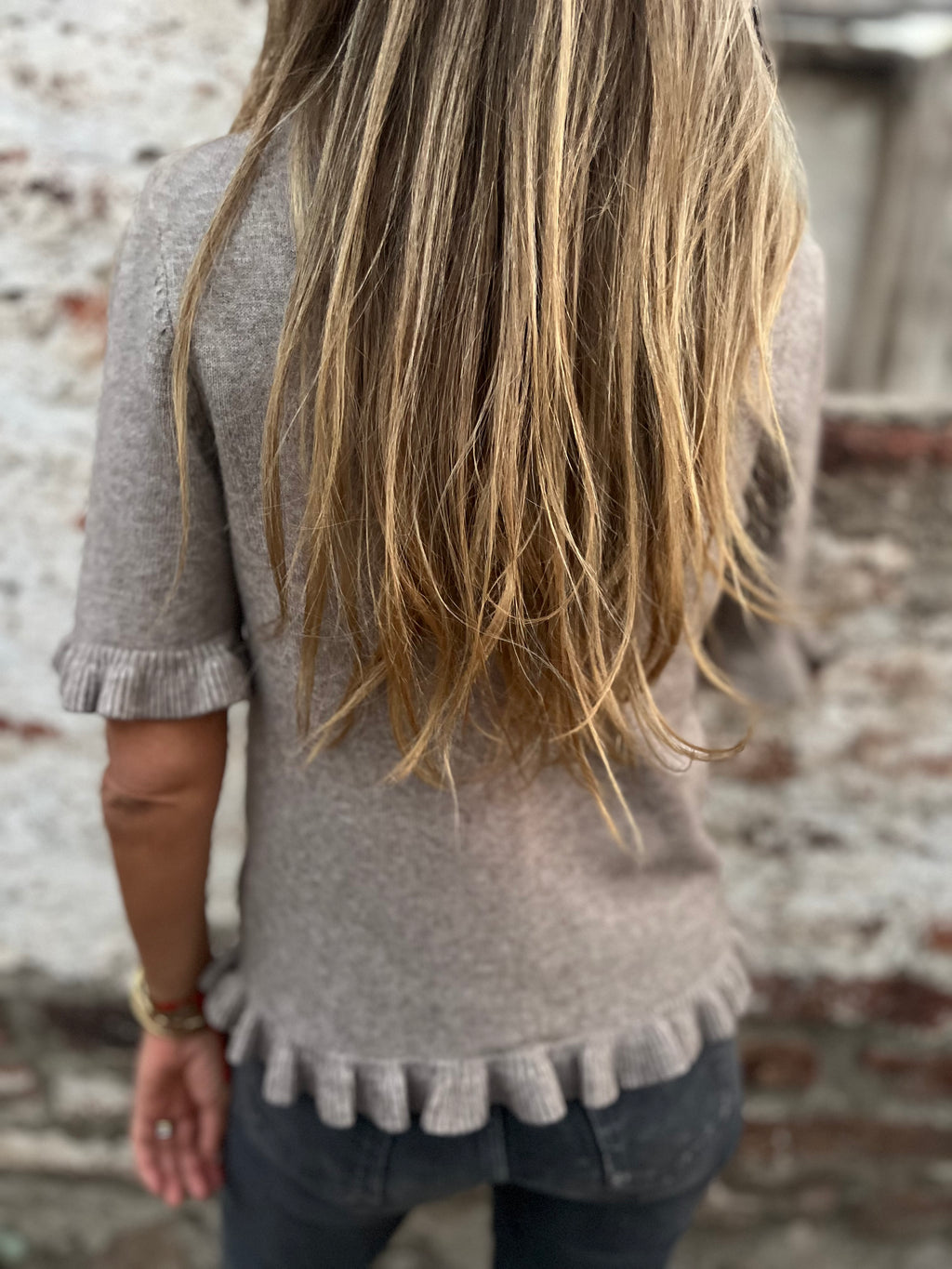 Polera/ Chaleco vuelitos taupé
