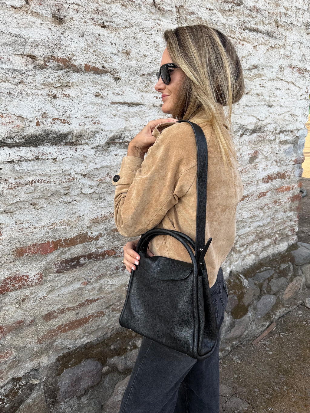 Cartera mano y hombro efecto cuero graneado increíble