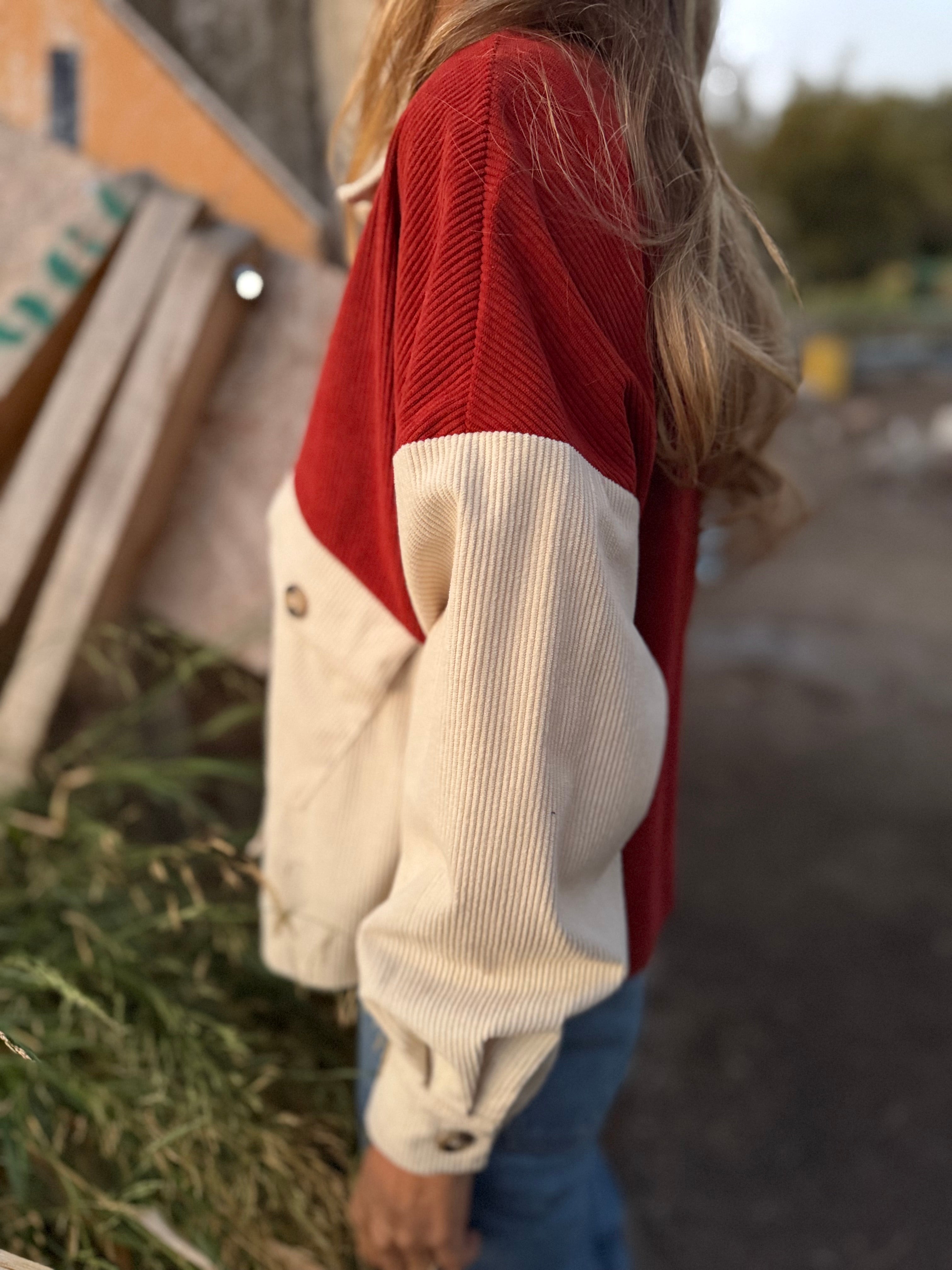 Blusa cotelé bicolor roja