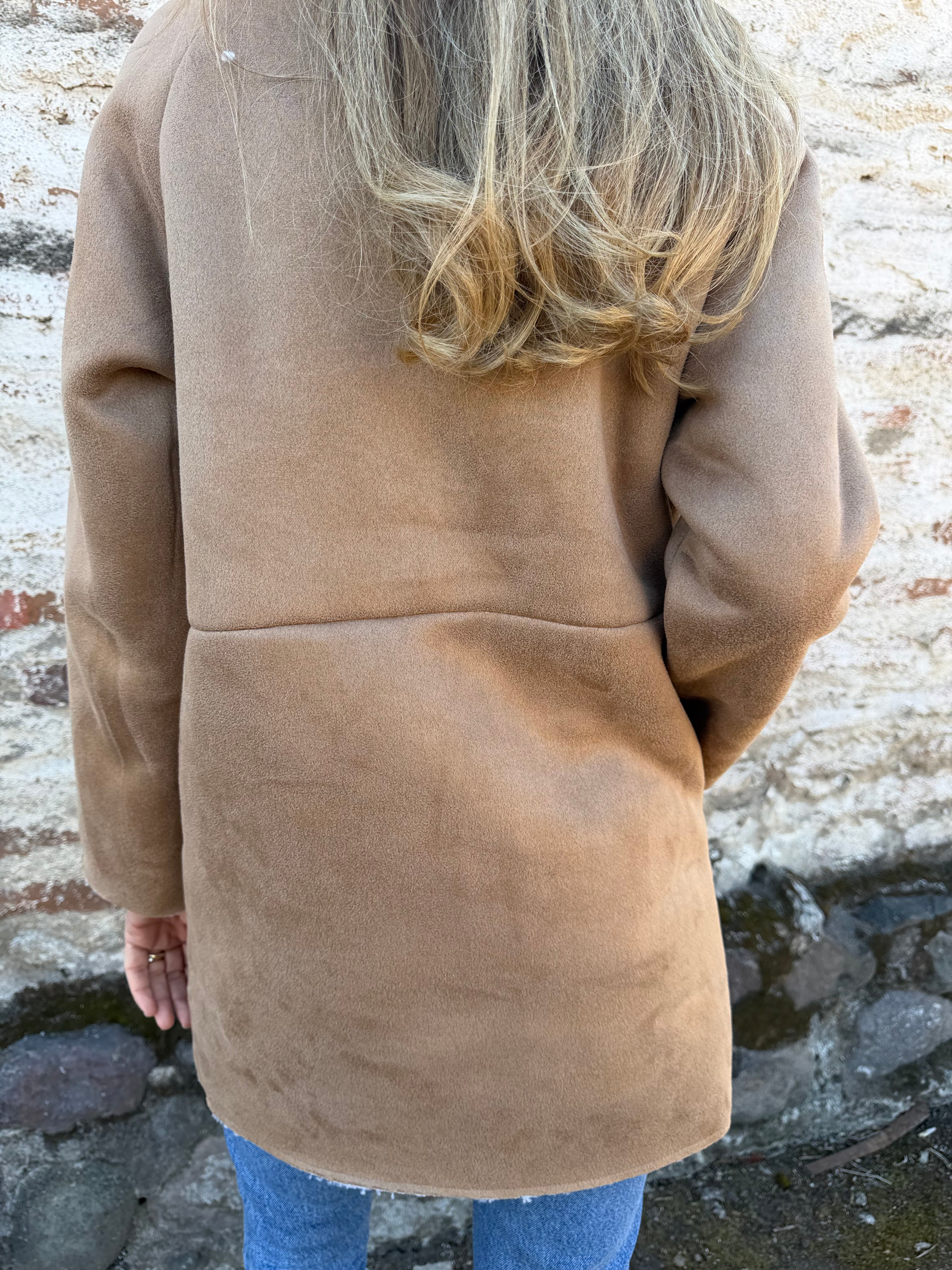 Gamulán suede chiporro camel