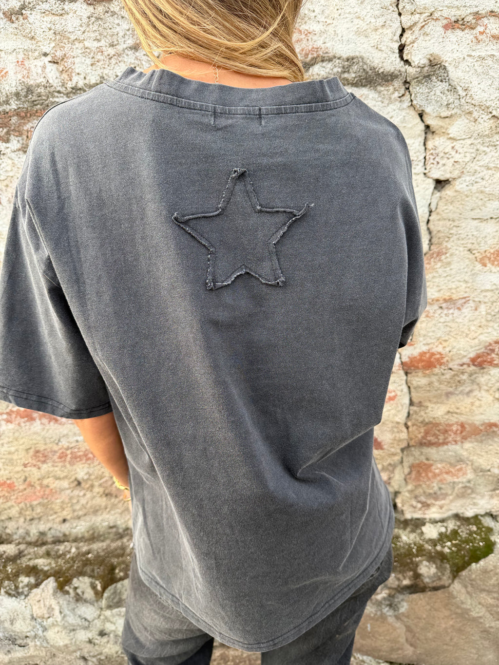 Maxxi polera tachas gris